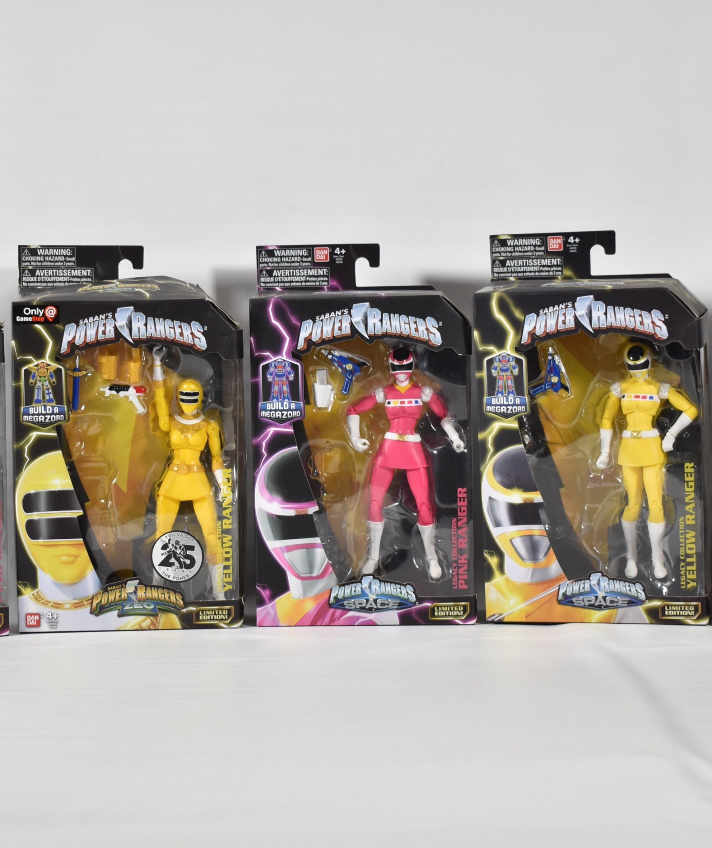 Power Rangers Pink & Yellow Rangers Build a Megazord ZEO - Missing Pieces-