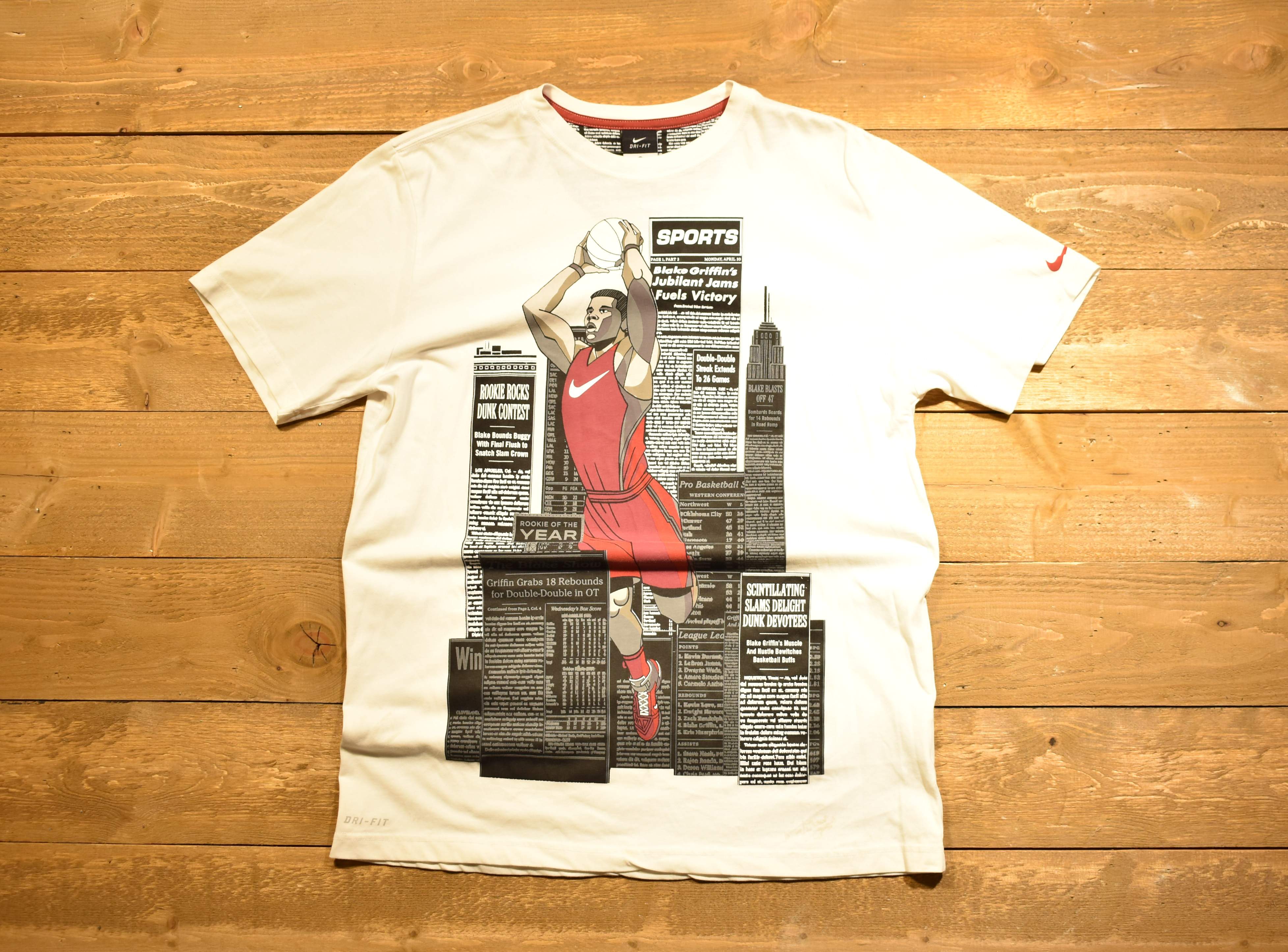 Dry fit Nike large men's play griffins T-shirt white used