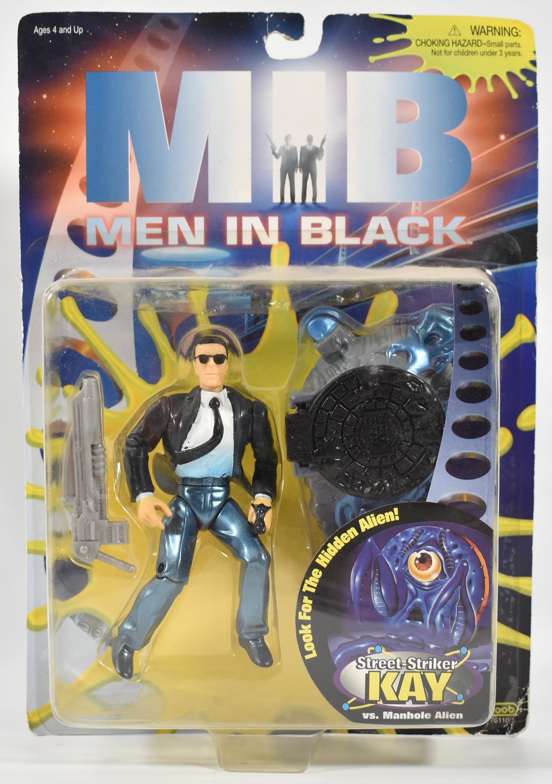 The Men In Black Street Striker Kay Vs Man Hole Alien