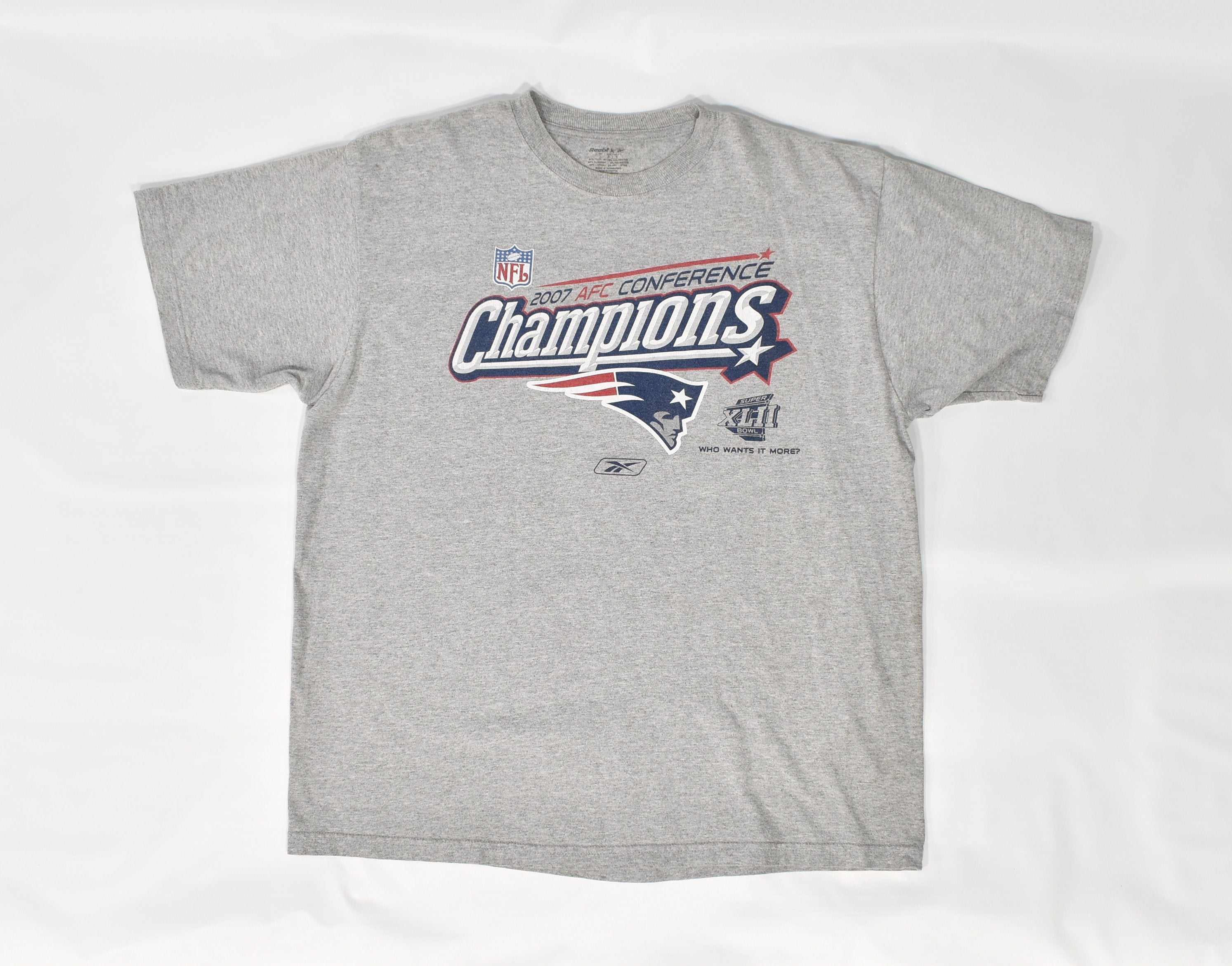 New England Patriots mens t shirt NFL Football Used L