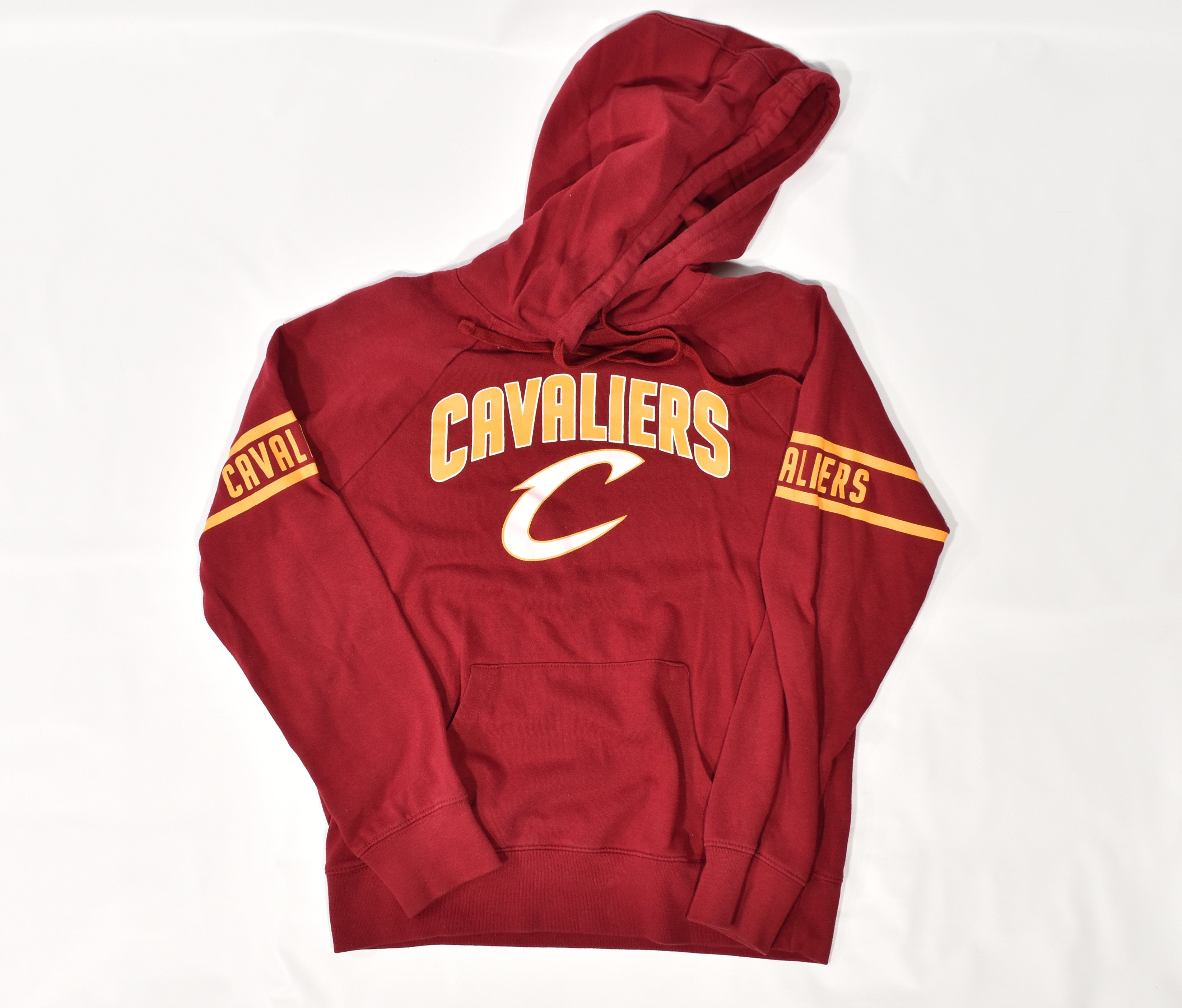 Cavaliers sweat shirt medium Pull over used