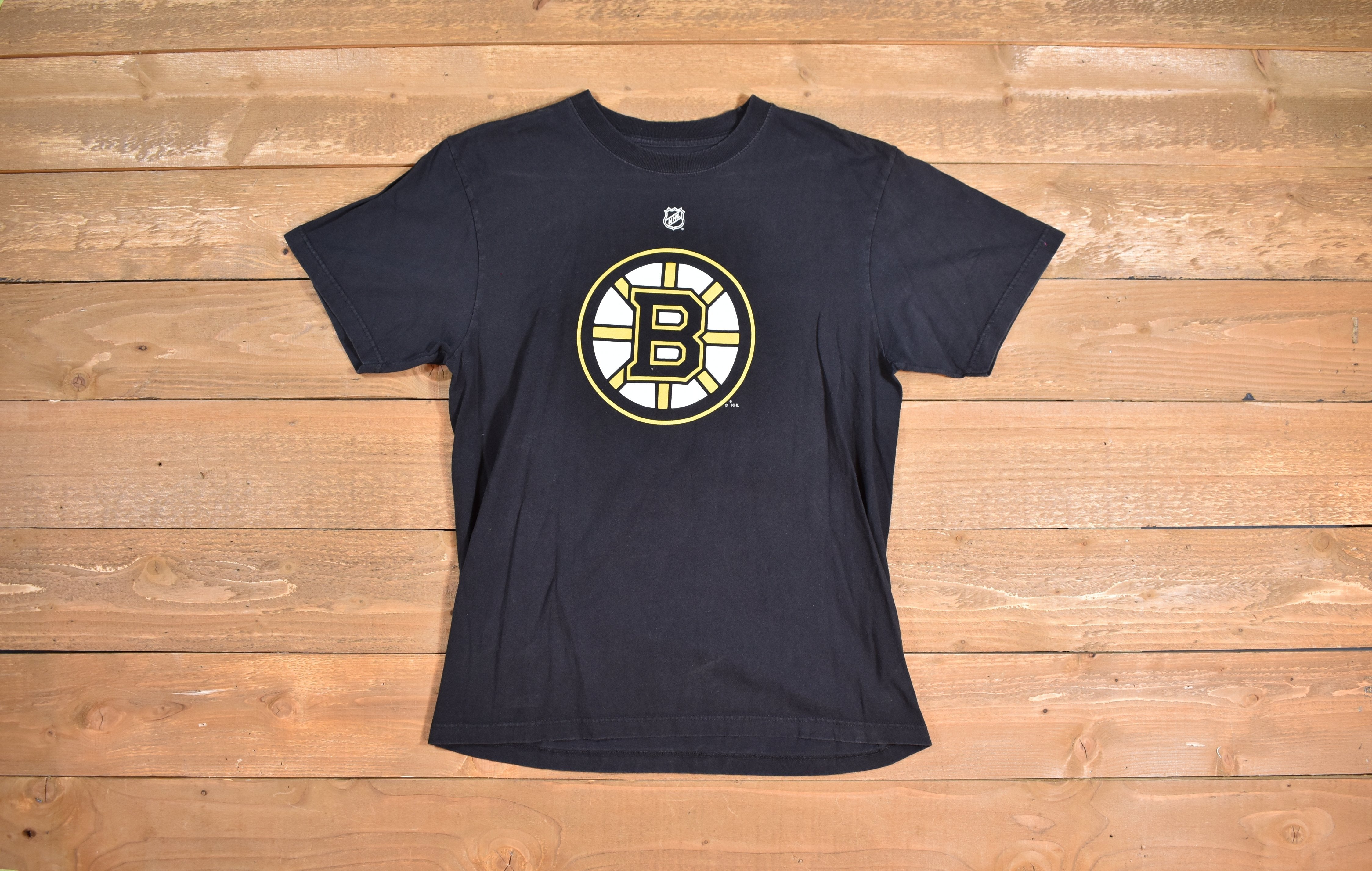 Boston bruins mens t shirt hockey tee black used NFL