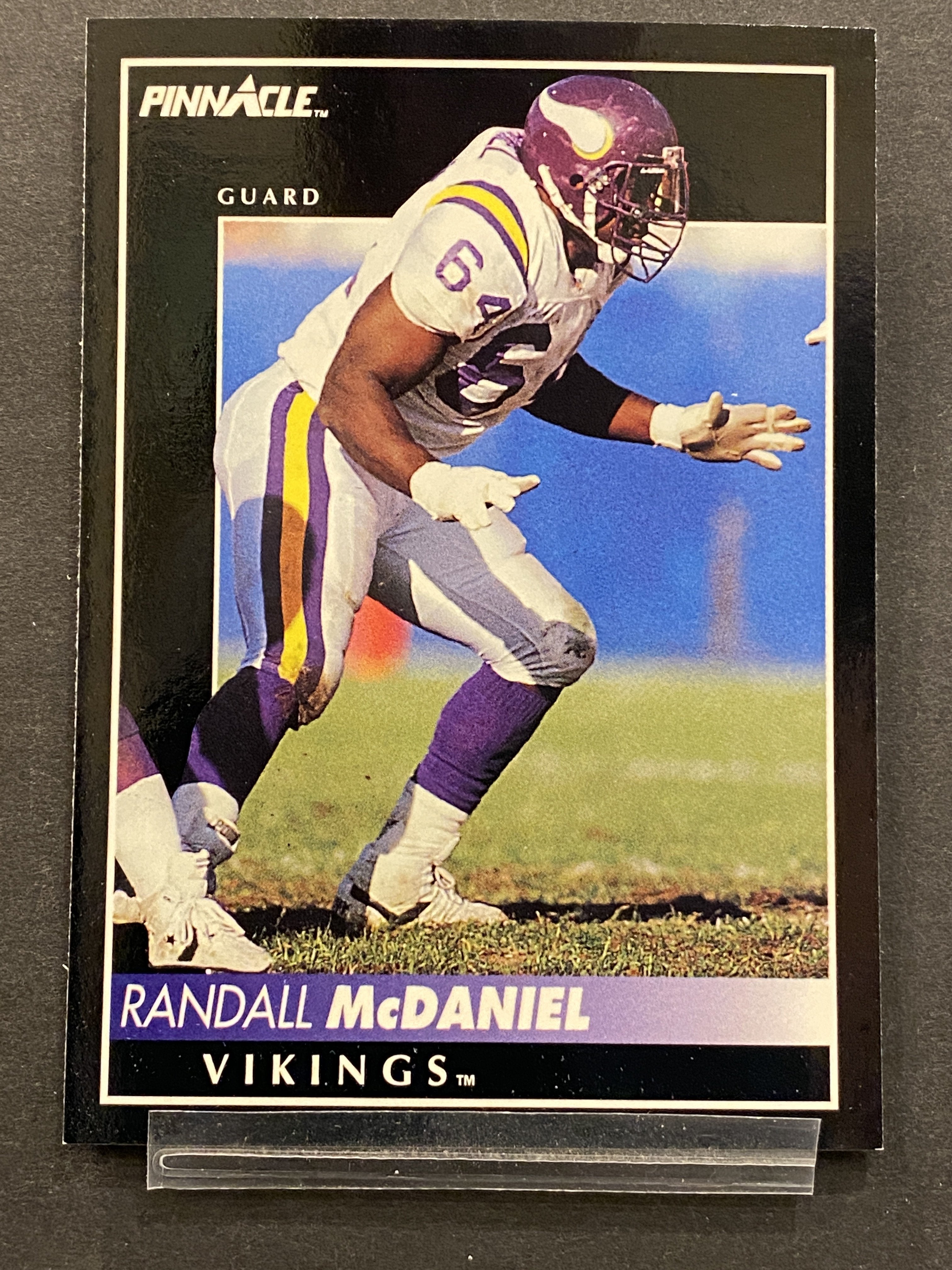 Randall McDaniel Pinnacle Football Card Minnesota Vikings