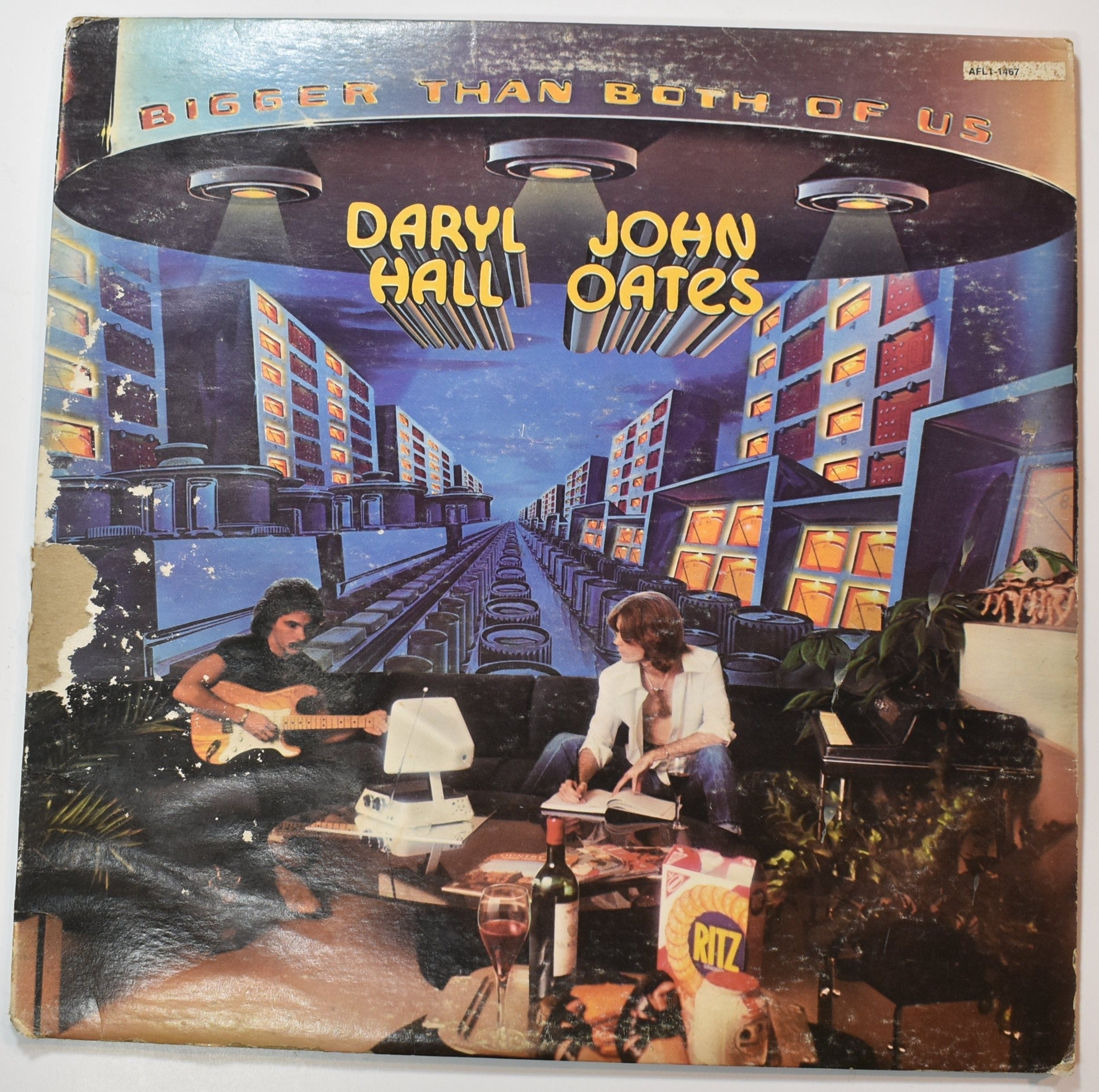 Vinyl Music Record Daryl Hall John Oates Bigger Than Both of us