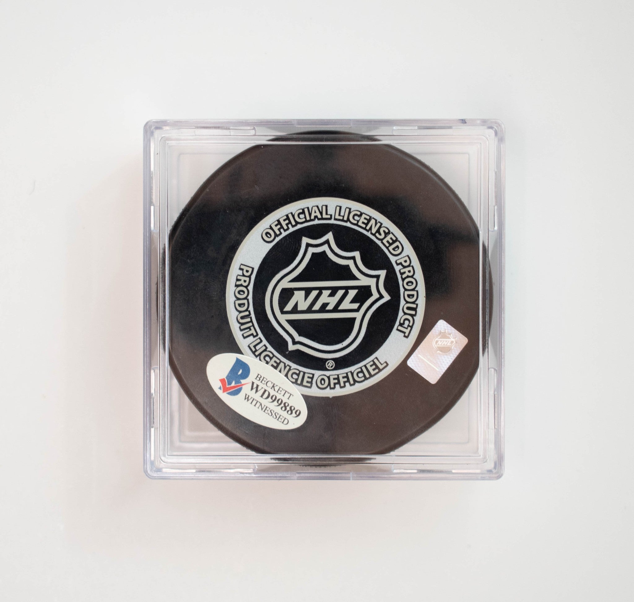 Hockey Puck Andrew Shaw Chicago Black Hawks Signed W COA