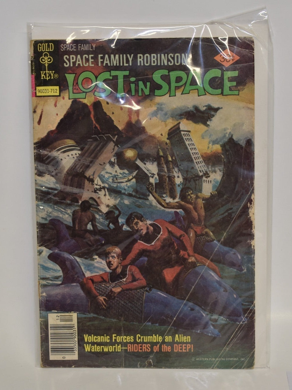 space-family-robinson-lost-in-space-gold-key
