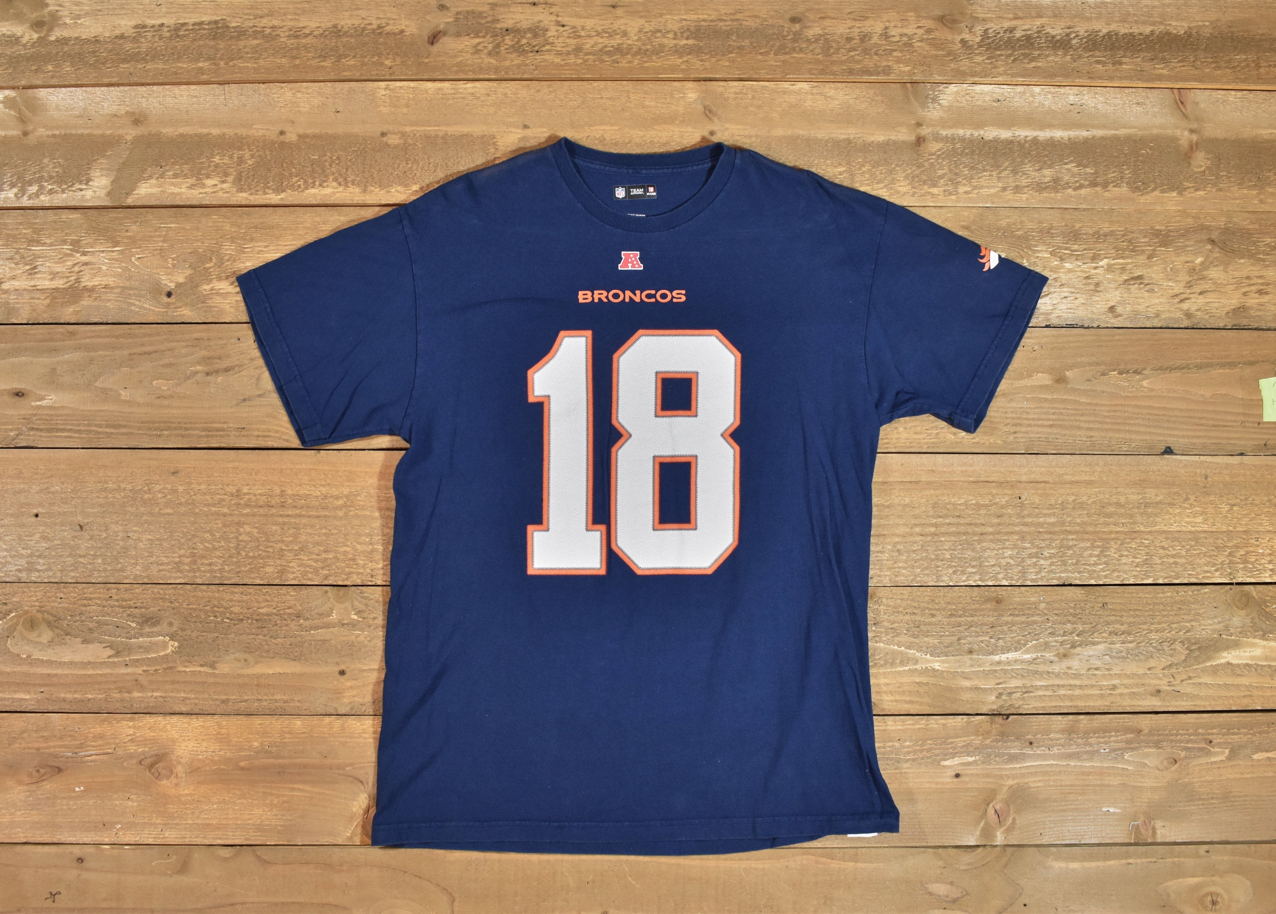 Denver Broncos t-shirt Large Mens NFL Football Tee 18 Manning used Tee