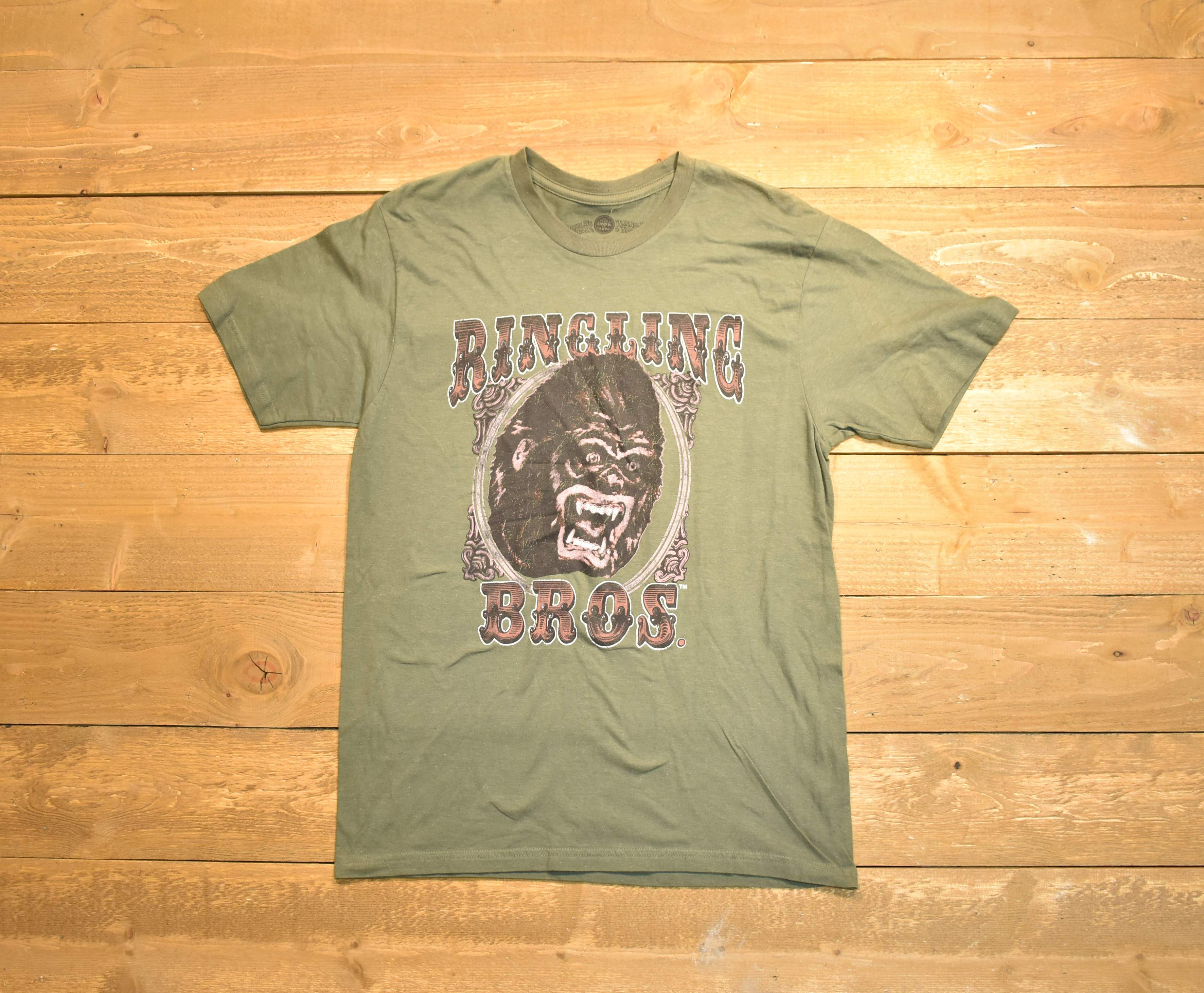 Ringling Brothers Barnum and Bailey men's T-shirt small used