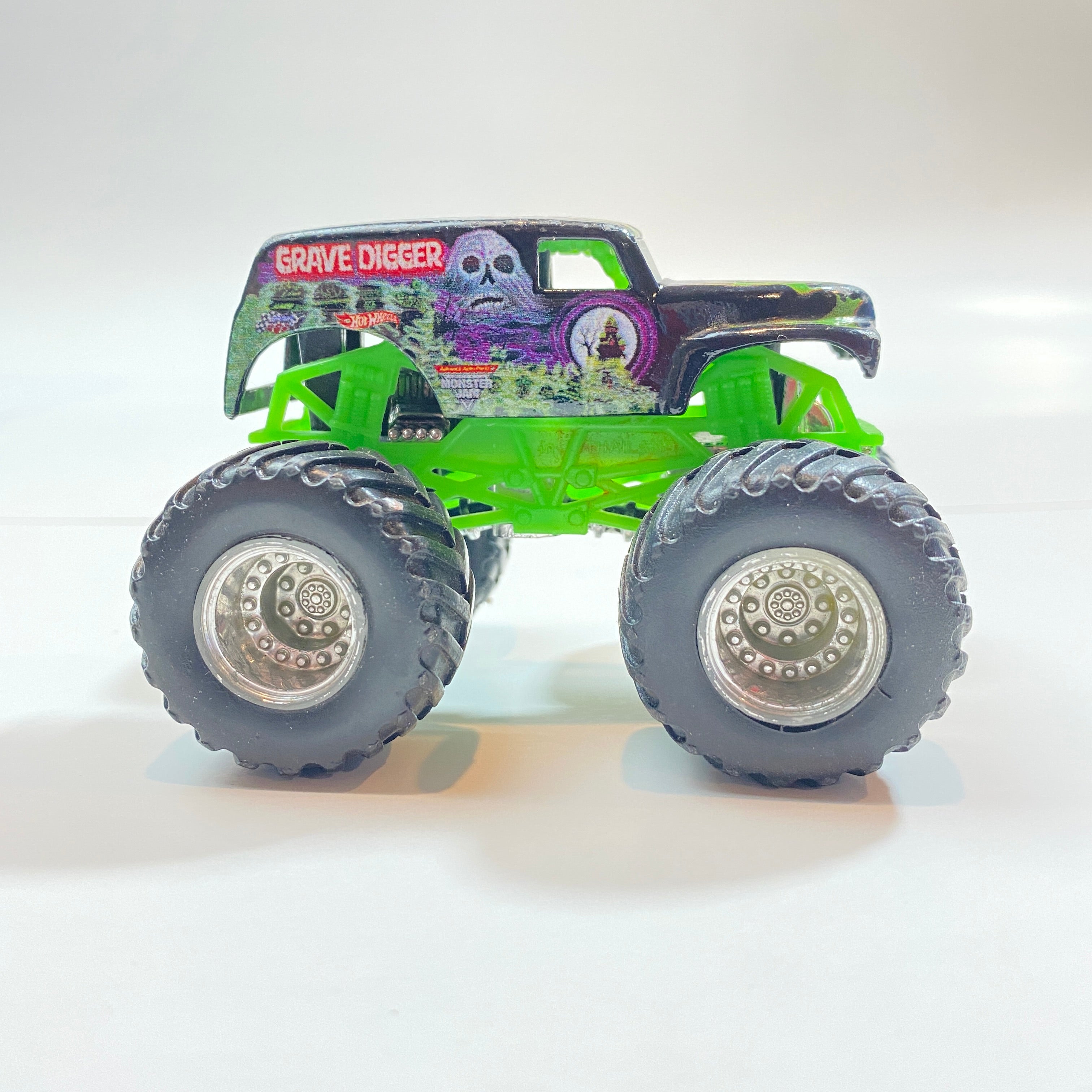 Grave Digger Monster Truck Die Cast Monster truck Mattel Hot Wheels Mattel