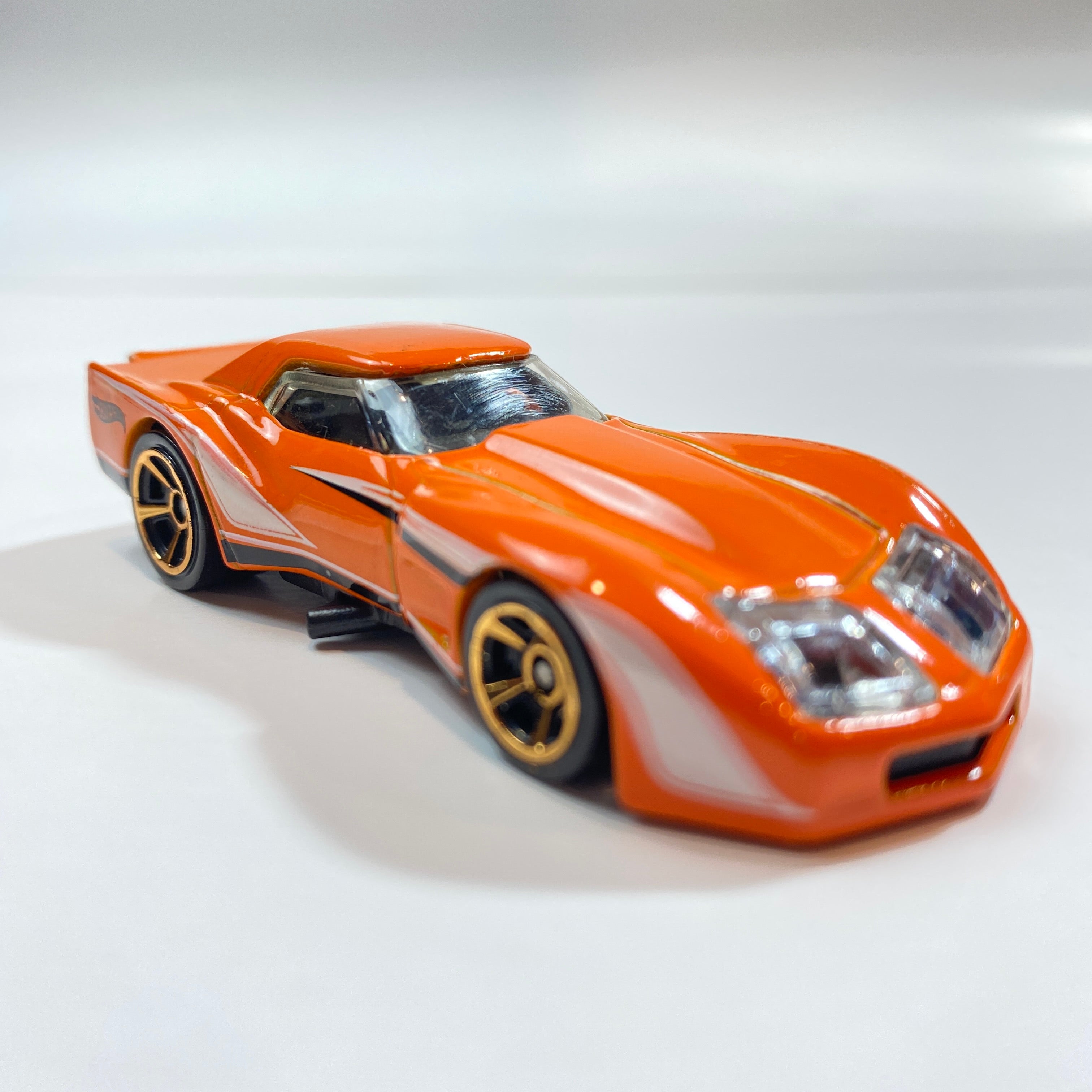 2012 Mattel 1186 MJ w8304 G14 Orange Used