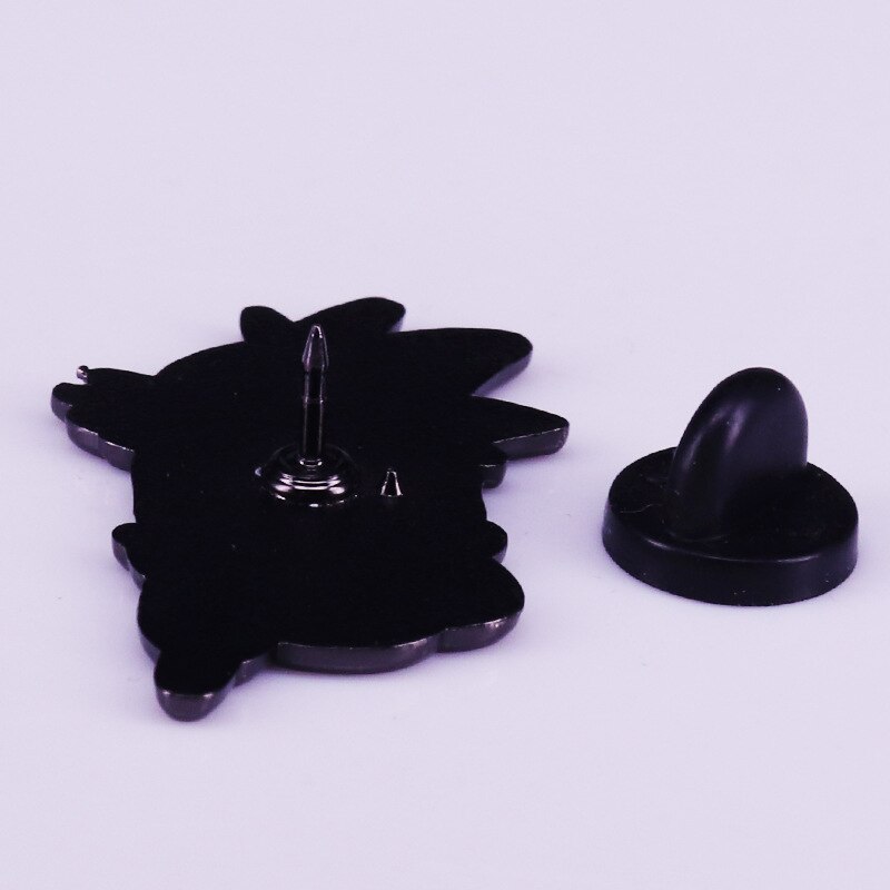 Cartoon anime character goku brooch