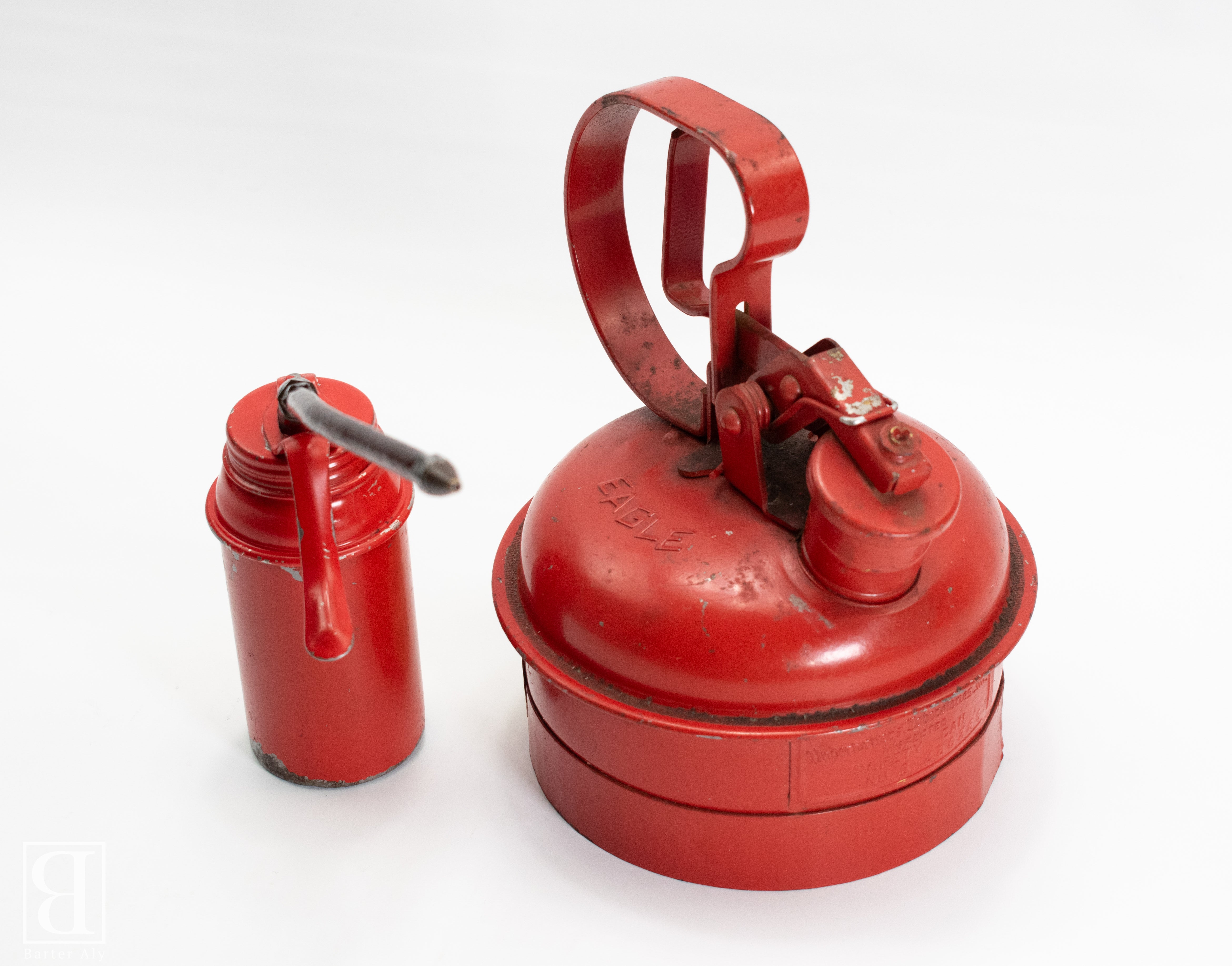 Vintage Eagle Steel Safety Gas Can 1/4 US Gallon & Mini Oil Pump Can Red