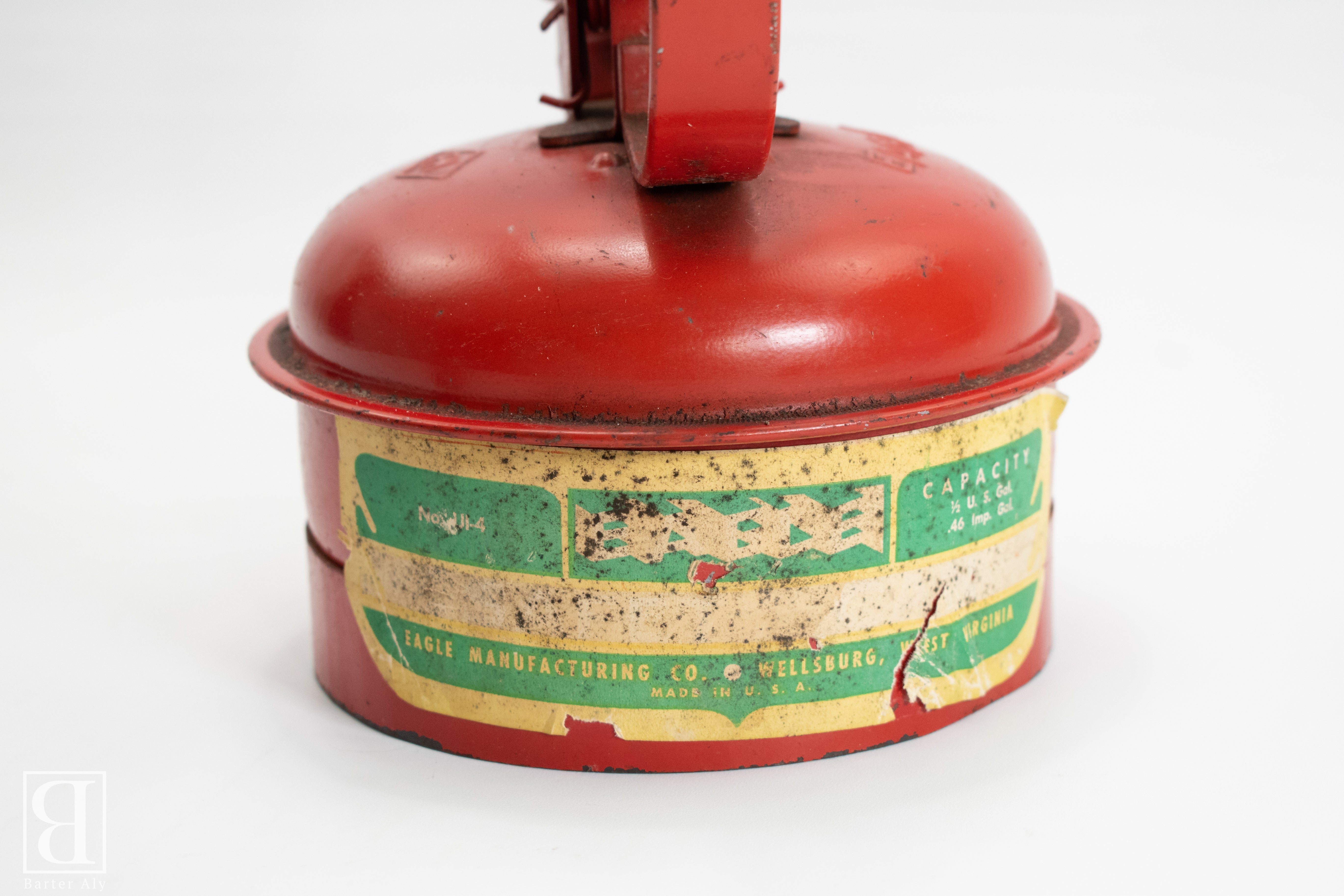 Vintage Eagle Steel Safety Gas Can 1/4 US Gallon & Mini Oil Pump Can Red