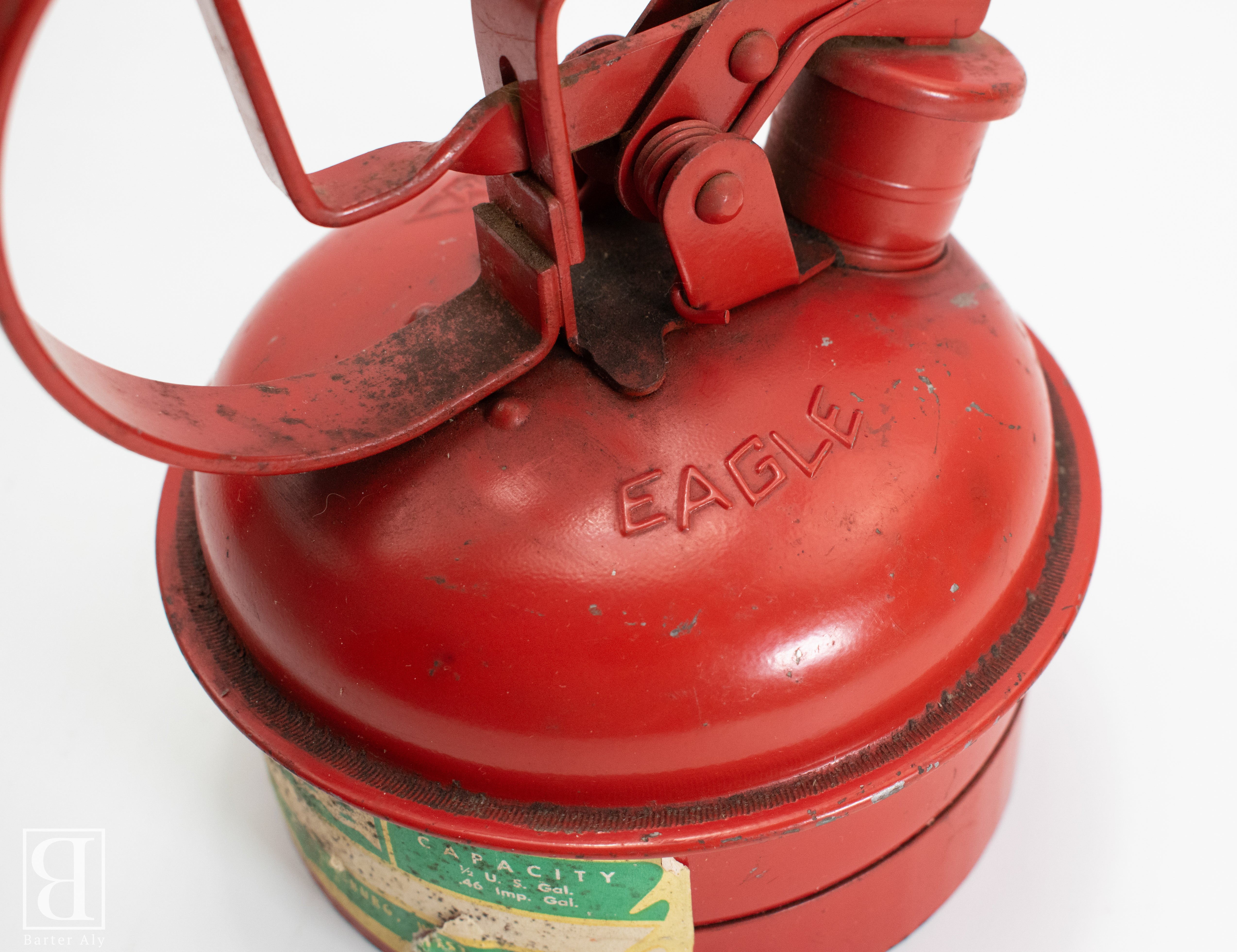 Vintage Eagle Steel Safety Gas Can 1/4 US Gallon & Mini Oil Pump Can Red