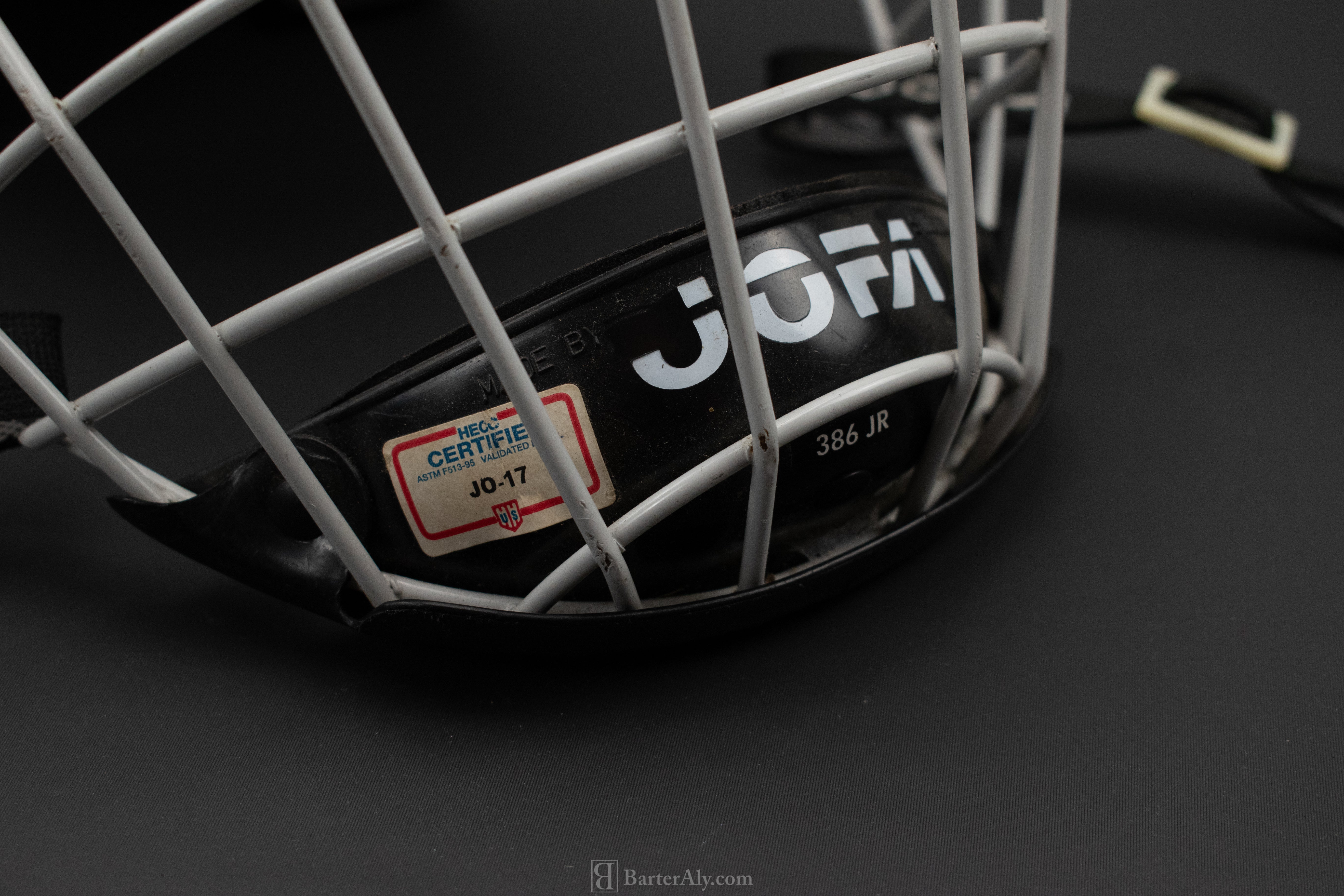 Hockey Helmet 395 Jr 6 1/2 - 7 1/4 White Hockey Protective Full Face 55-62