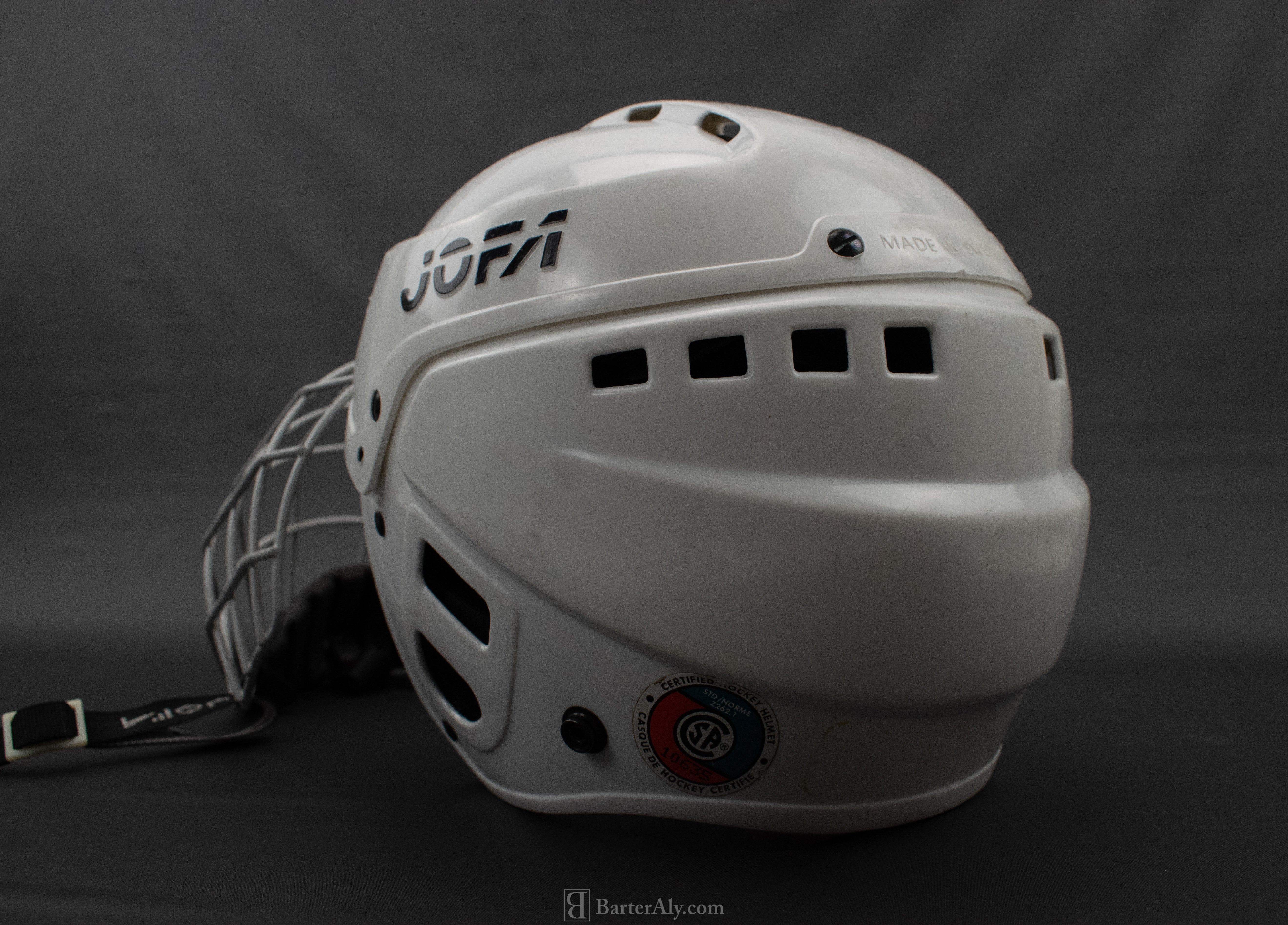 Hockey Helmet 395 Jr 6 1/2 - 7 1/4 White Hockey Protective Full Face 55-62