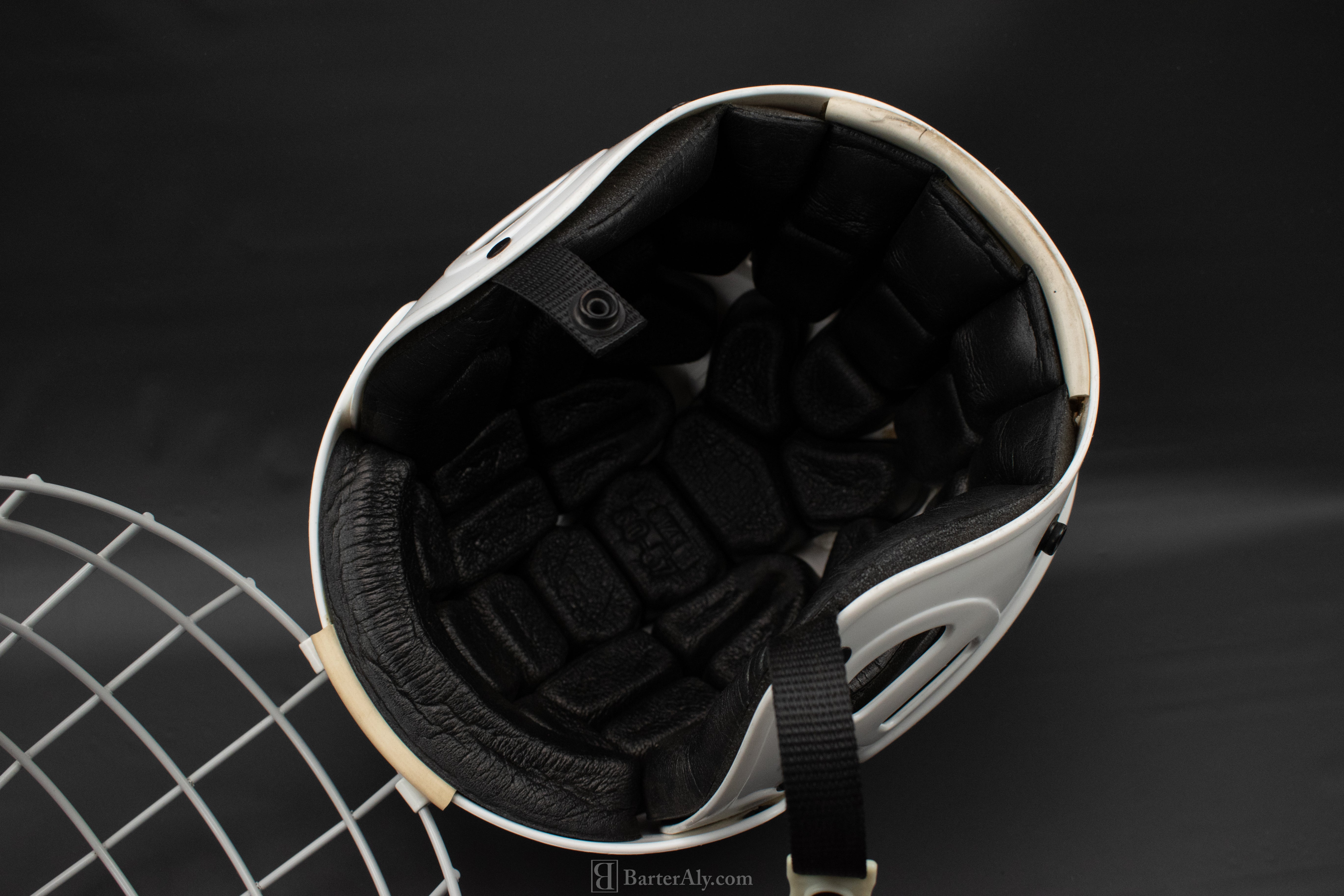 Hockey Helmet 395 Jr 6 1/2 - 7 1/4 White Hockey Protective Full Face 55-62