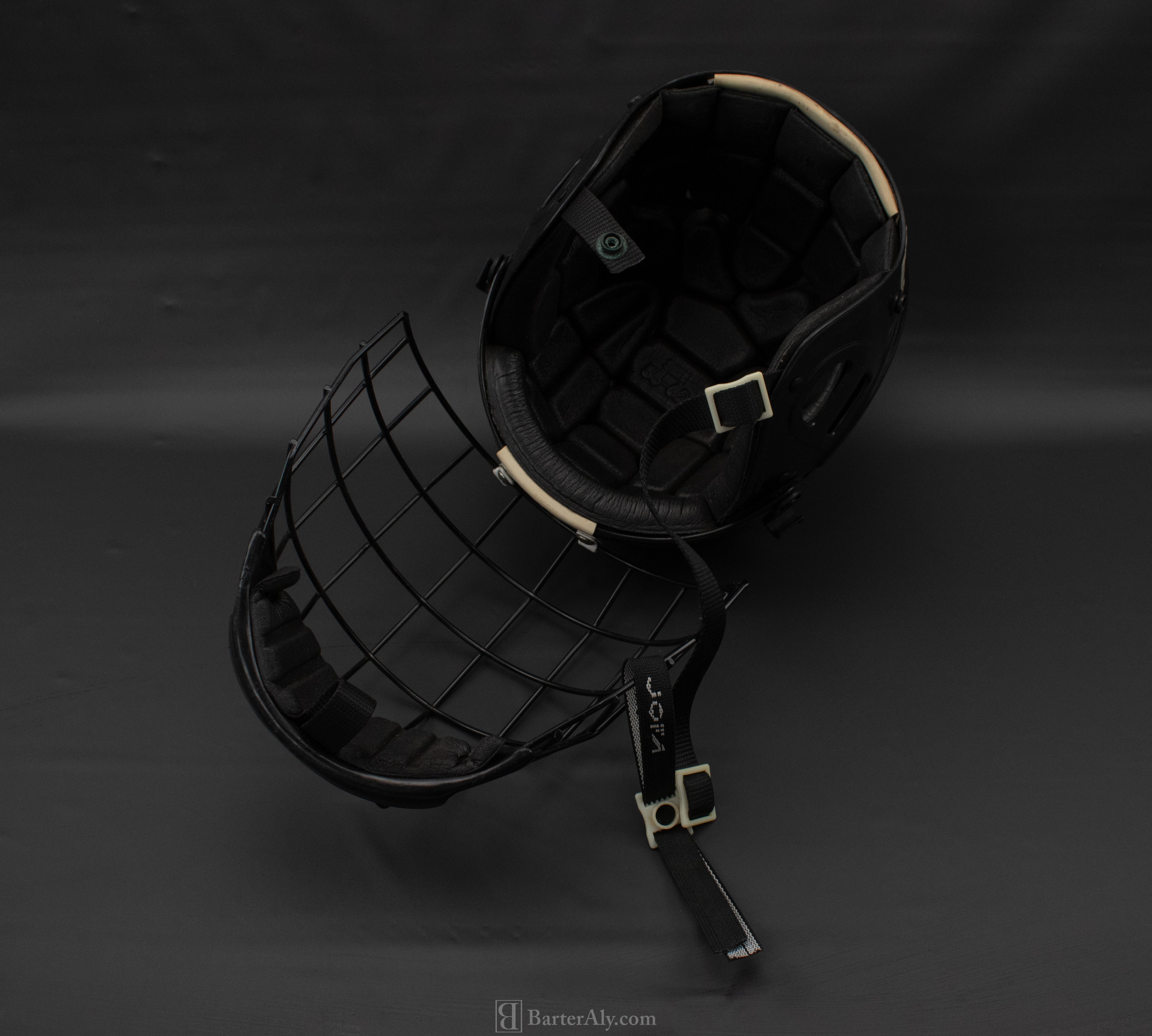 Hockey Helmet 395 Jr 6 1/2 - 7 1/4 Black Hockey Helmet Size 55-62