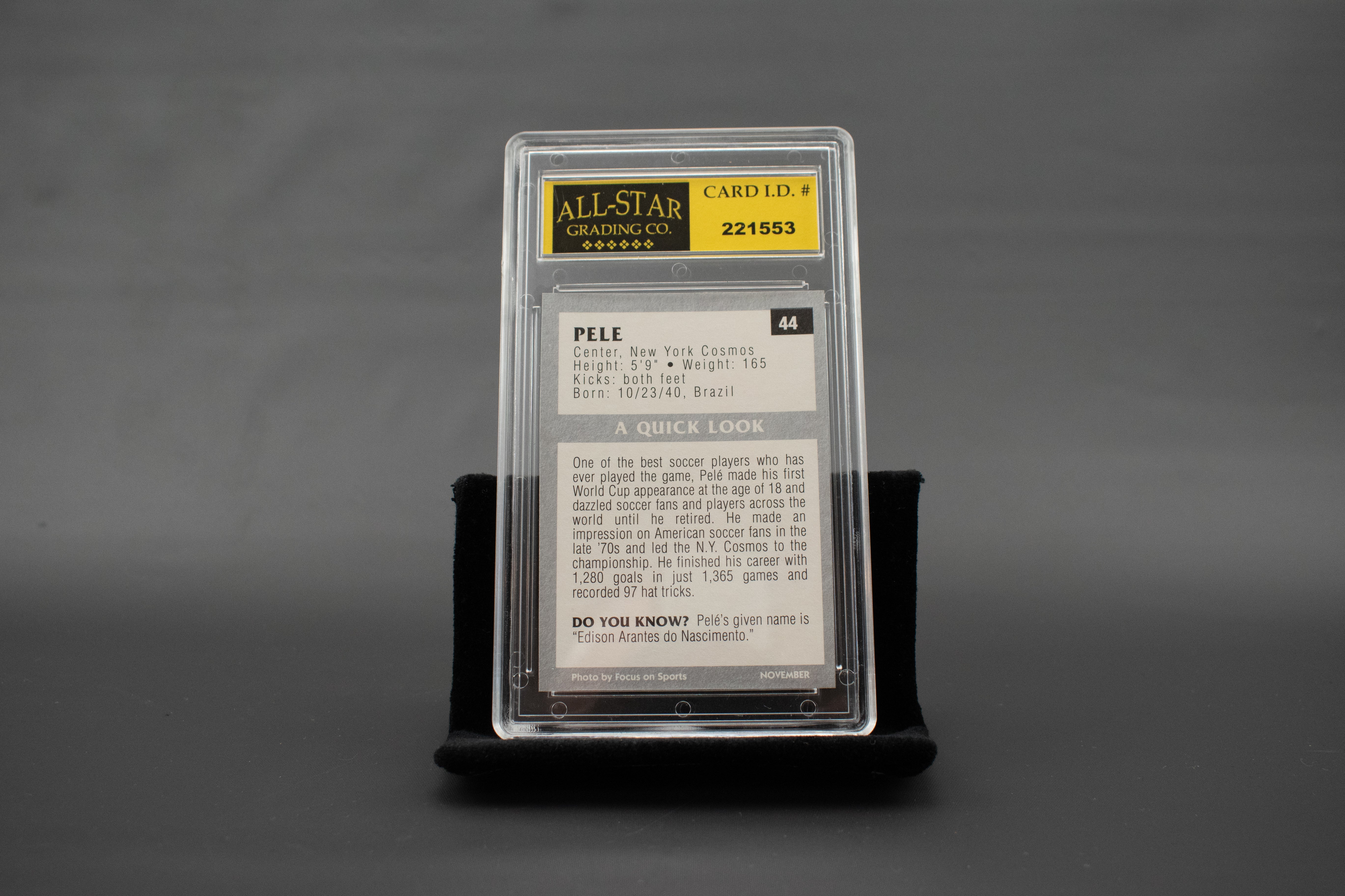 Pele Scarce TUFF STUFF Jr. Soccer Card #44 GRADED MINT A