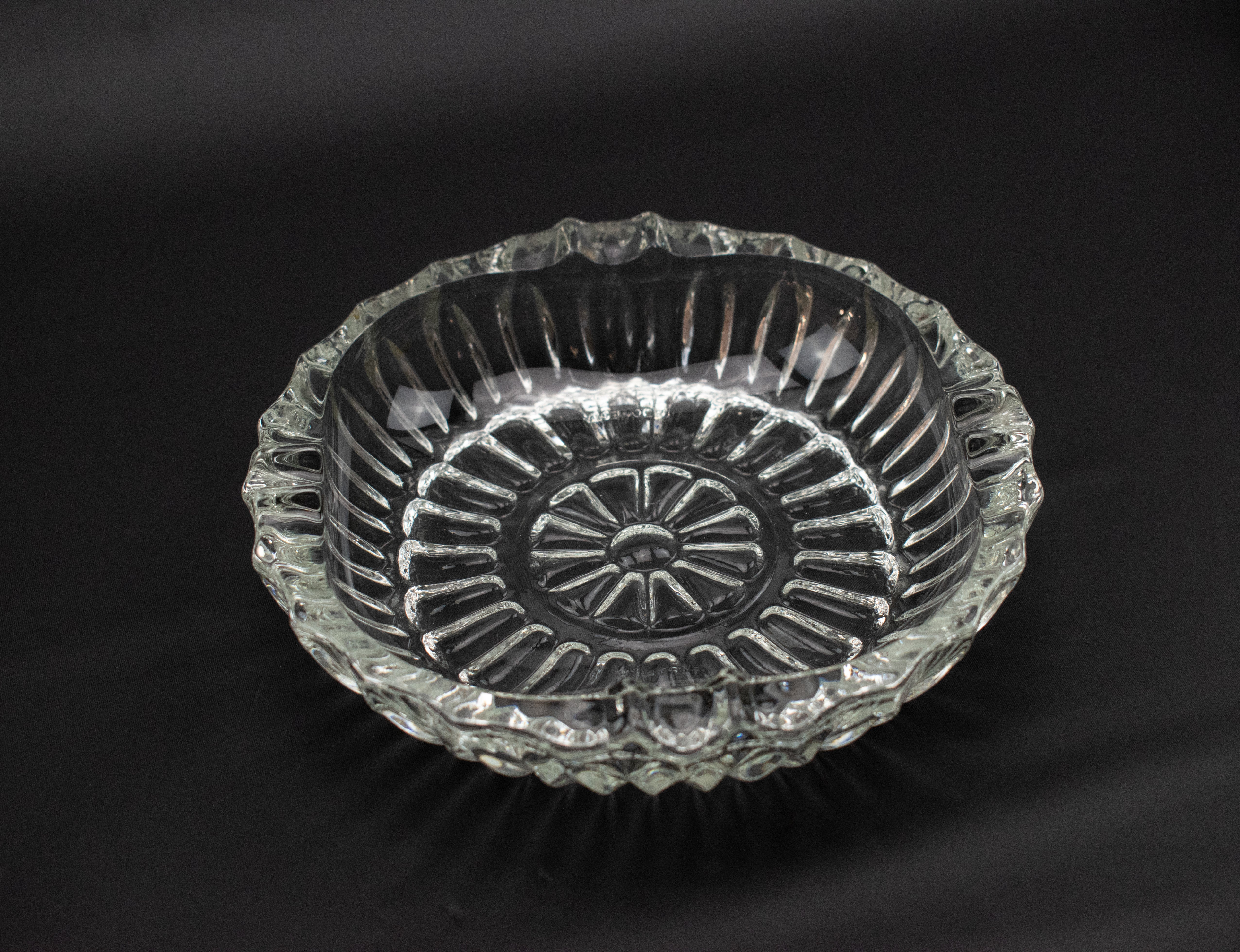 Ashtray Glass Clear Ash Bowl Smoking Used 5 Inch Circle Glass