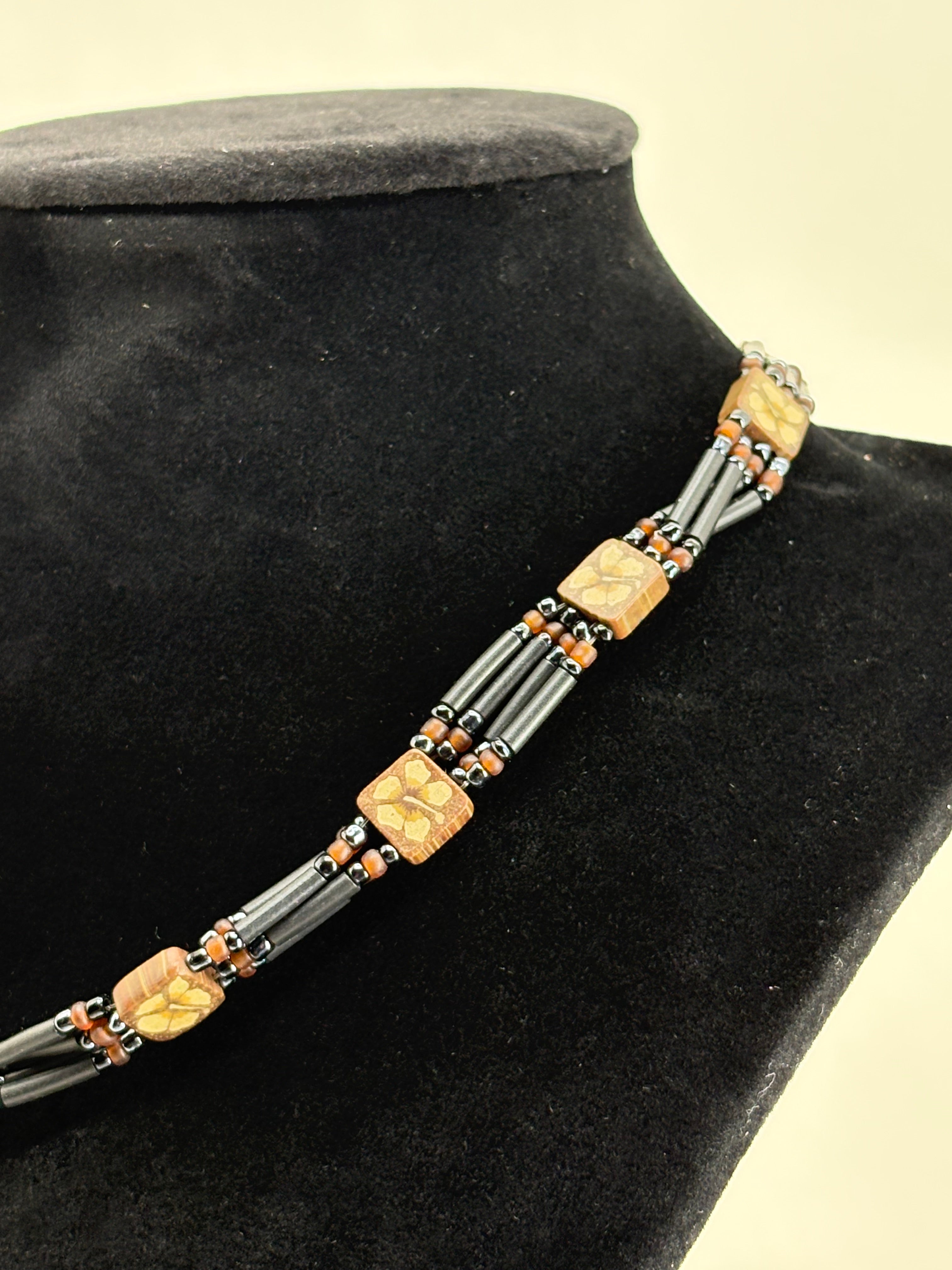 Boho Wooden Beaded Necklace with Hibiscus Flowers 6.5"