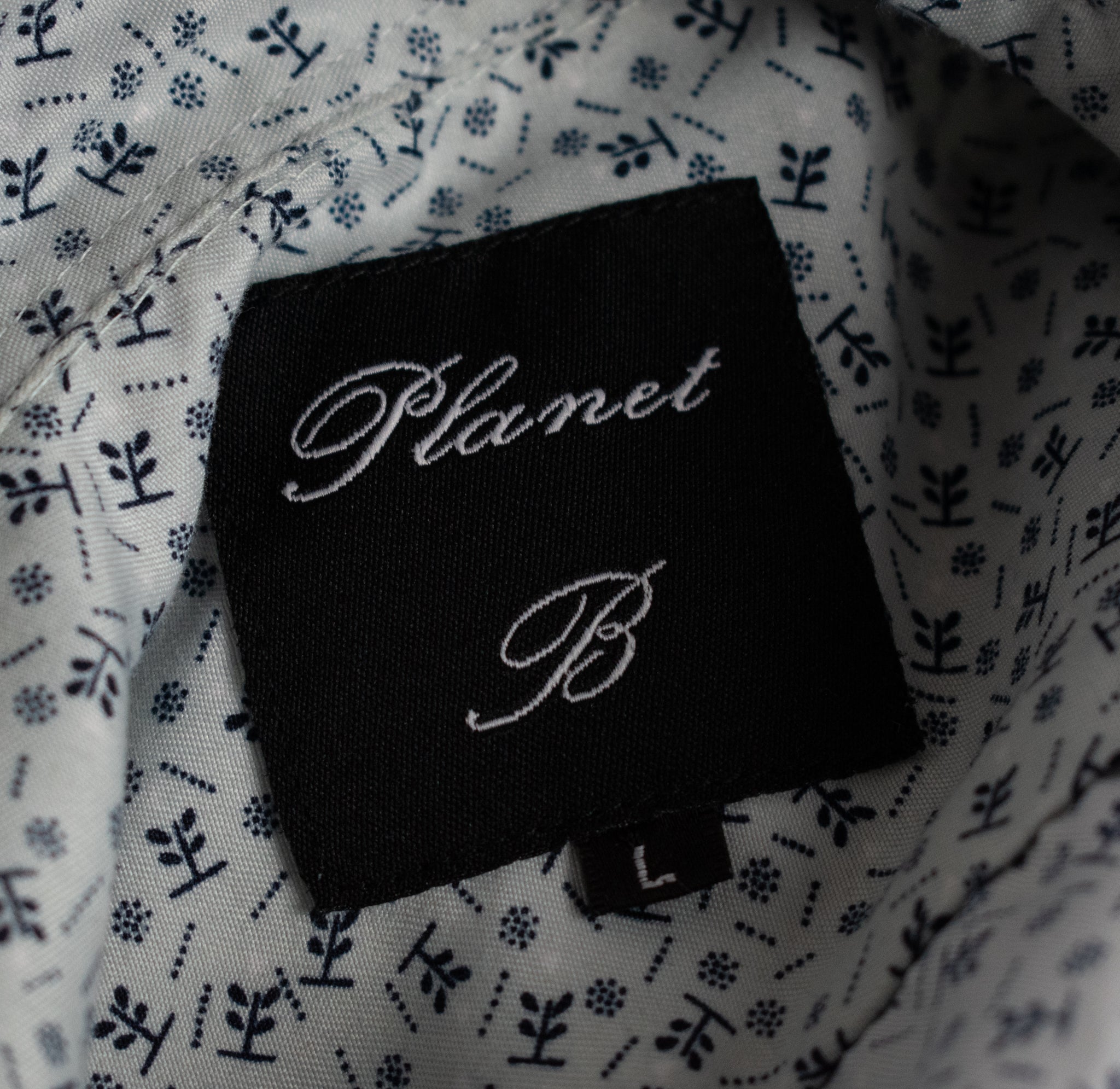 Planet B Mens Dress Up Colar Button Up Short Sleeve Shirt Slim Fit Large Adult White Design