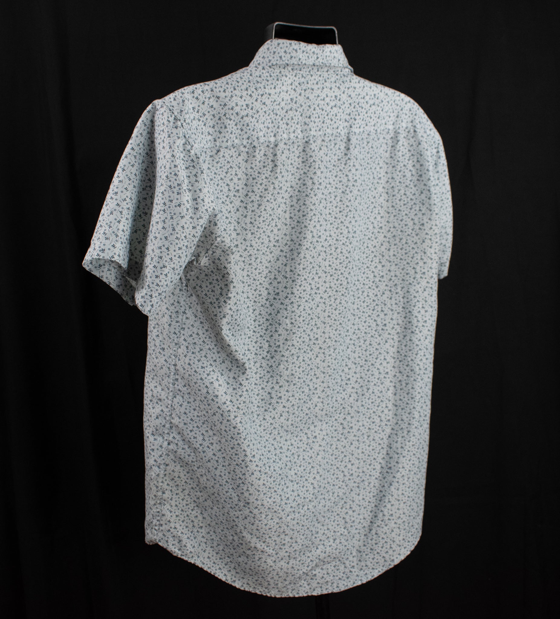 Planet B Mens Dress Up Colar Button Up Short Sleeve Shirt Slim Fit Large Adult White Design