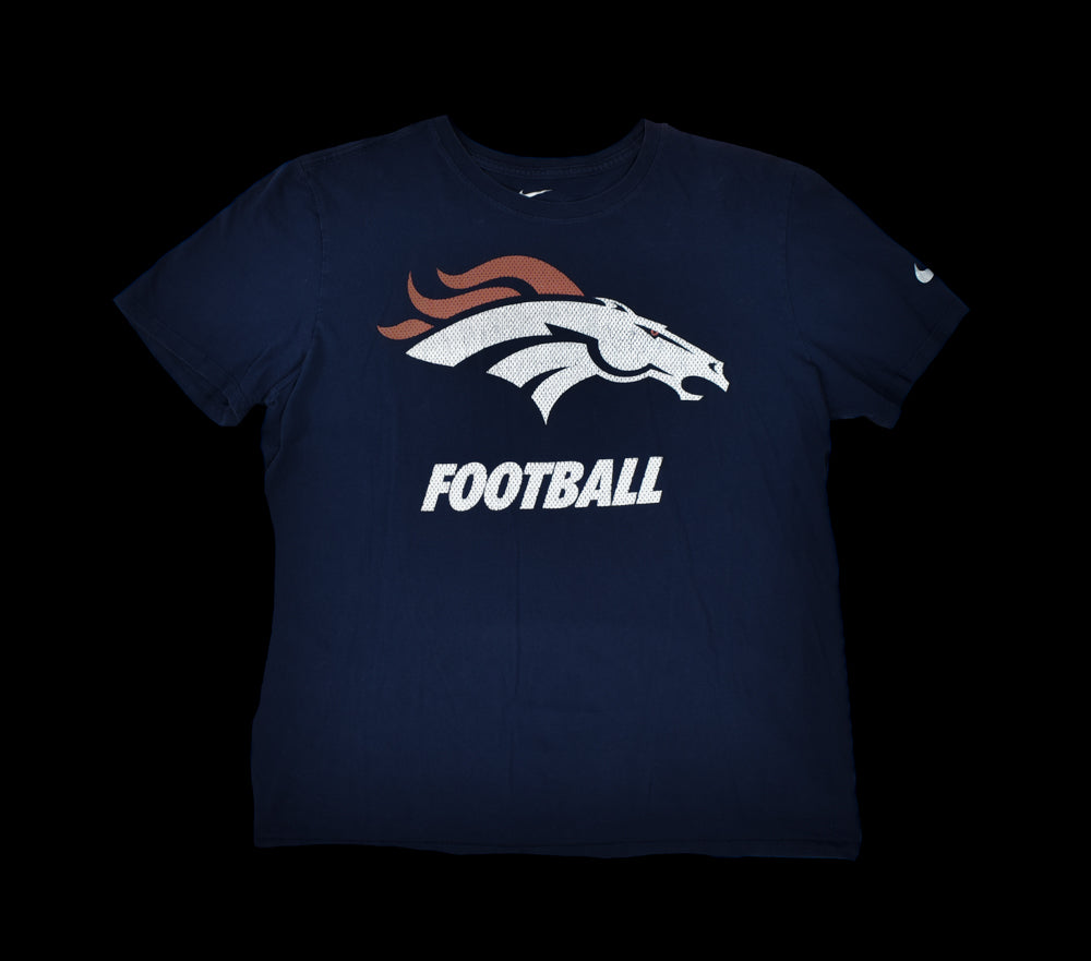 Broncos Denver NFL Football NIKE t shirt large SUN DAMAGED SHOULDERS Used