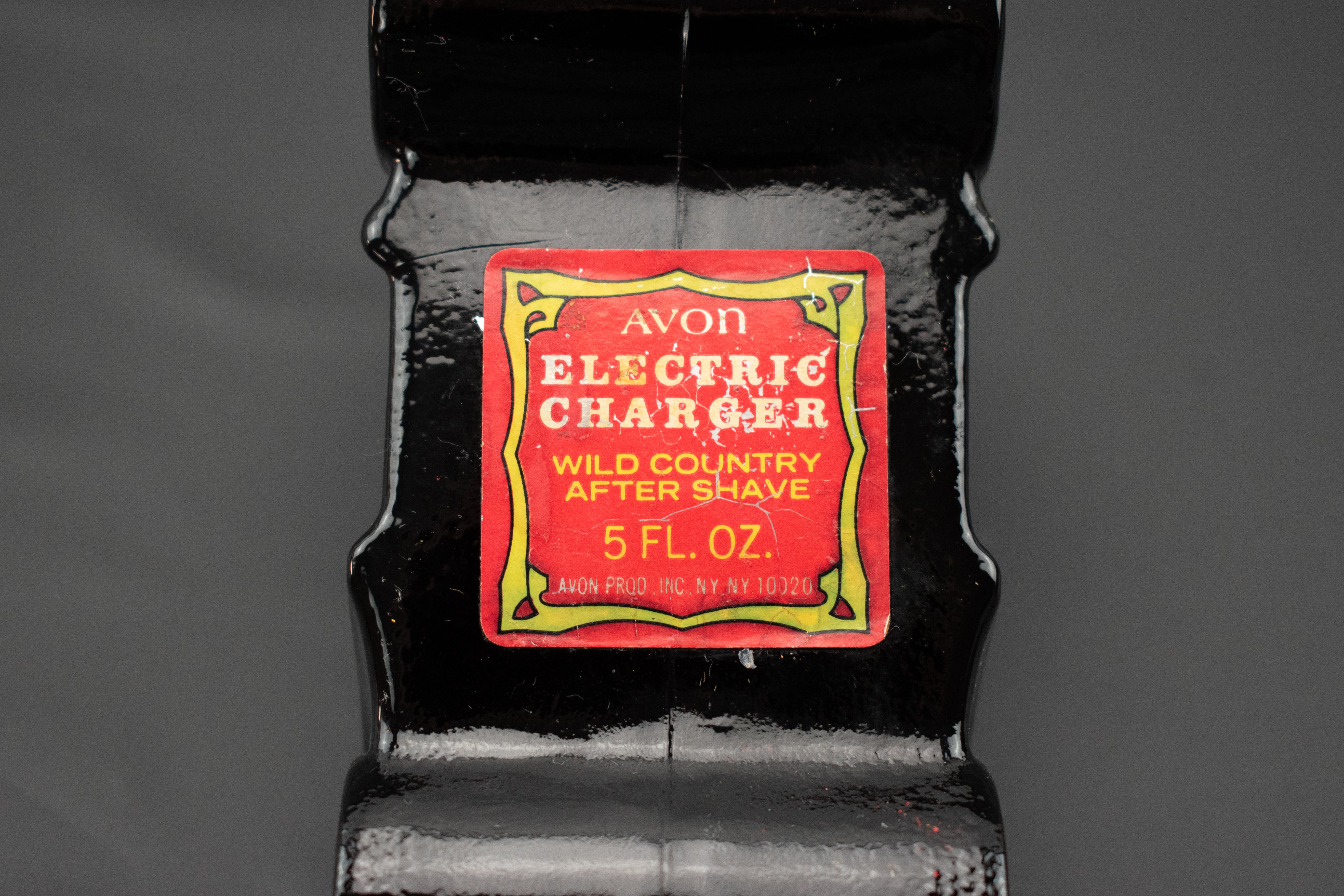 Avon Electric Charger Wild Country After Shave 5 FL.oz Used Black Car Vintage