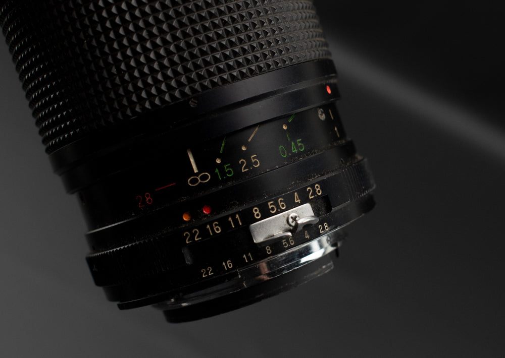 Vivitar Kalimar 67 MM 28-85MM Japan No. 22239162 Auto Variable Focusing