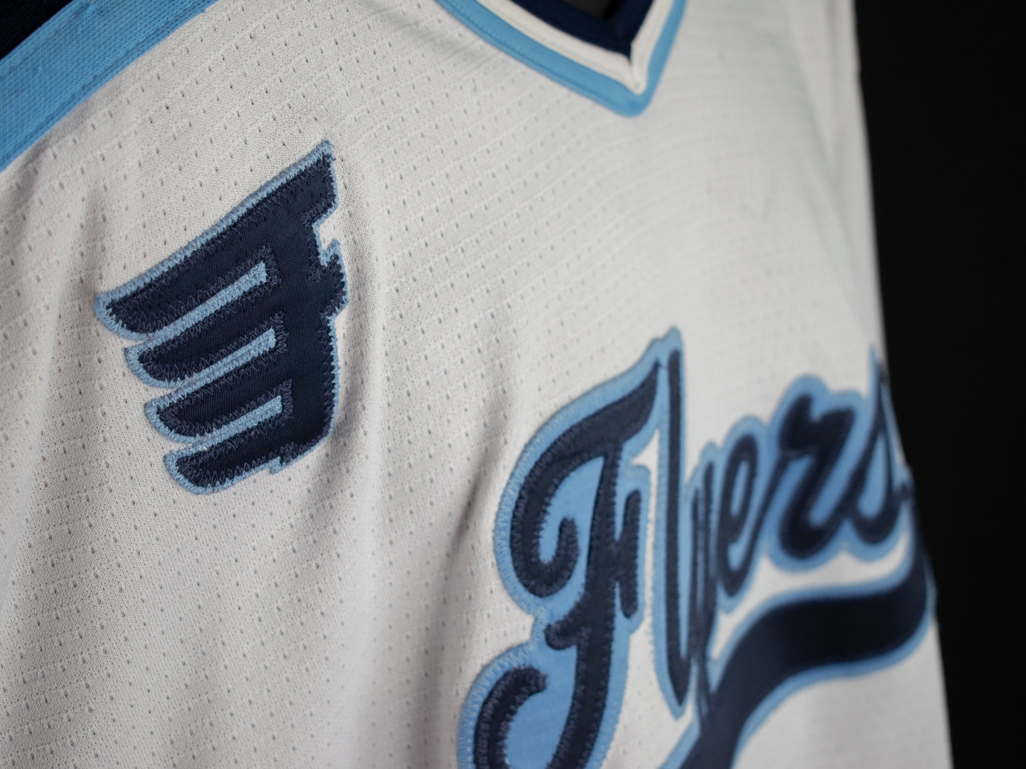 Flyers Hockey Jersey White Blue Medium HW Bauer Used Vintage Hockey Jersey