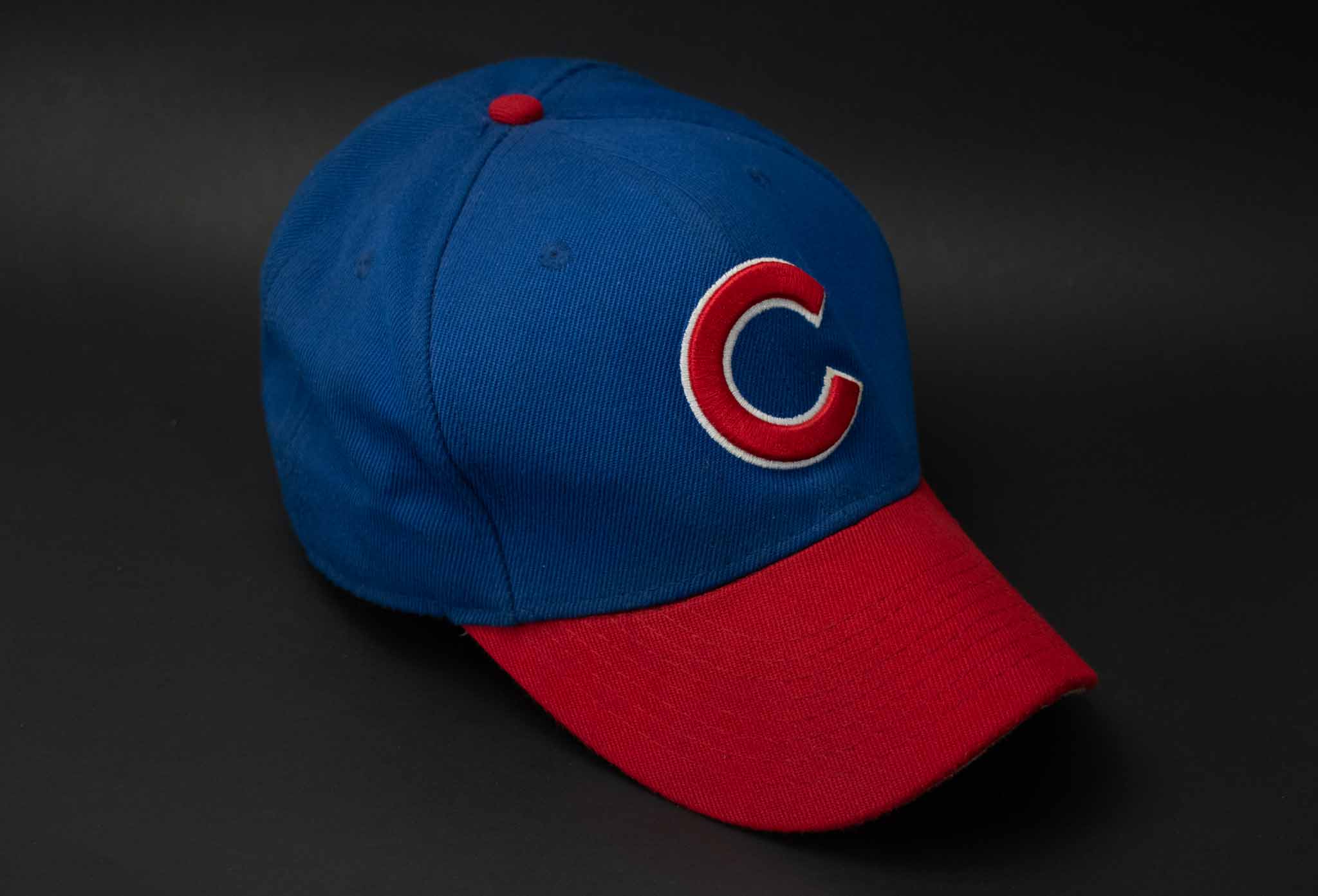 Mens Fitted Hat Flat Bill Cap Chicago Cubs Red Blue MLB FITTED USED 7 5/8