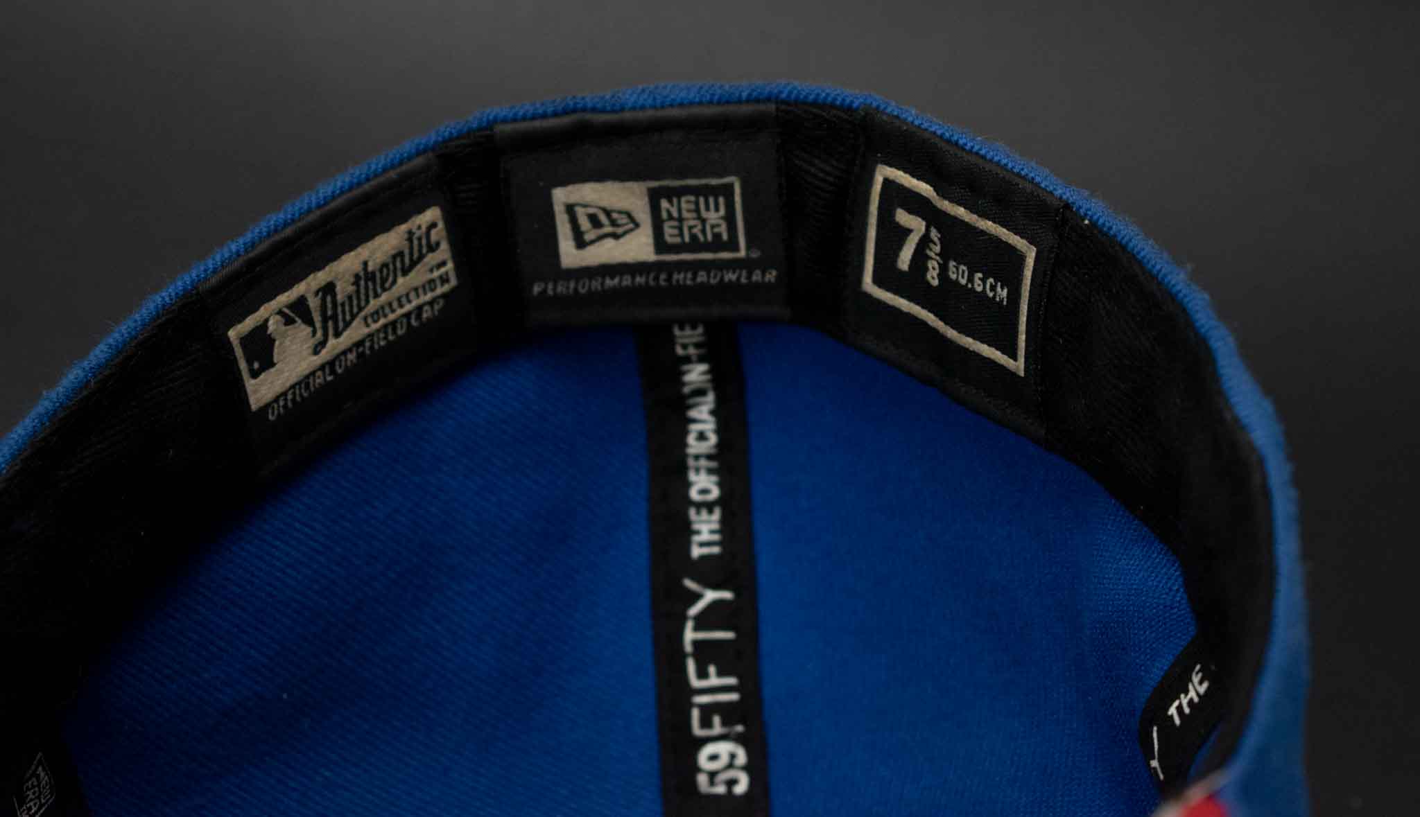 Mens Fitted Hat Flat Bill Cap Chicago Cubs Red Blue MLB FITTED USED 7 5/8