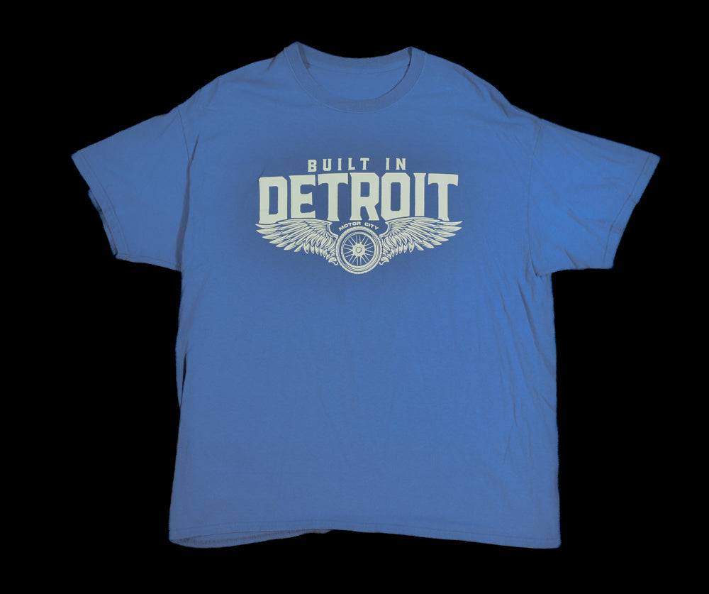Built in Detroit Mens T-Shirt  X-Large Used Motor Sports Tee Adult Blue