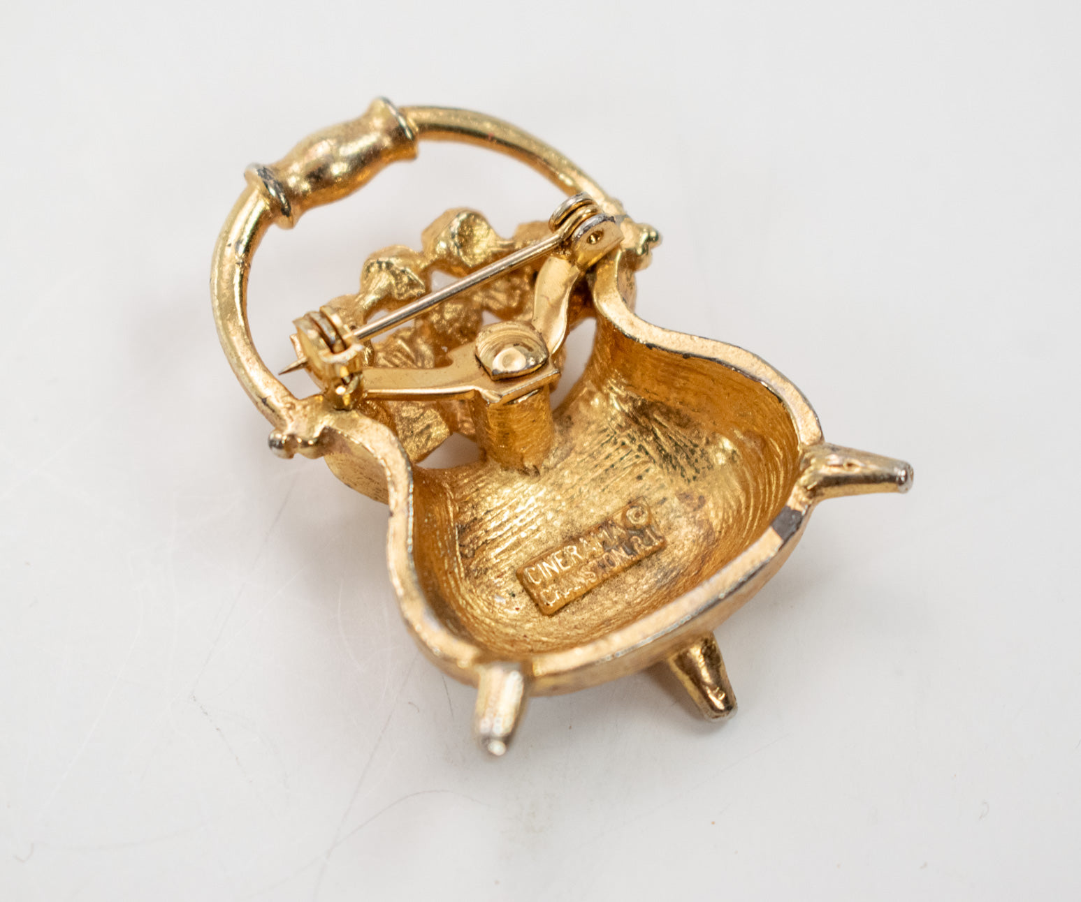 Cinerama Cranston Cauldron Gold Toned Brooch Used Pot
