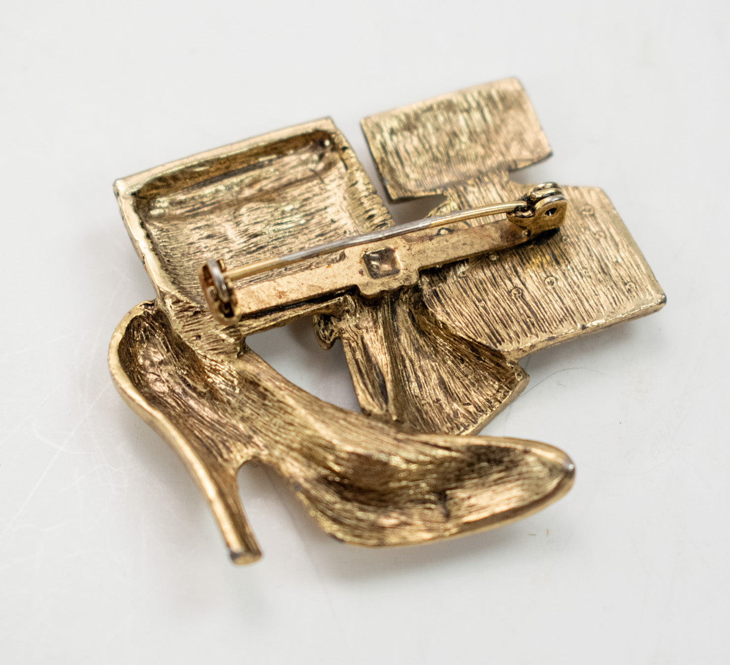 Golden diamond wallet Brooch Pin High Heels Used Vintage Pin