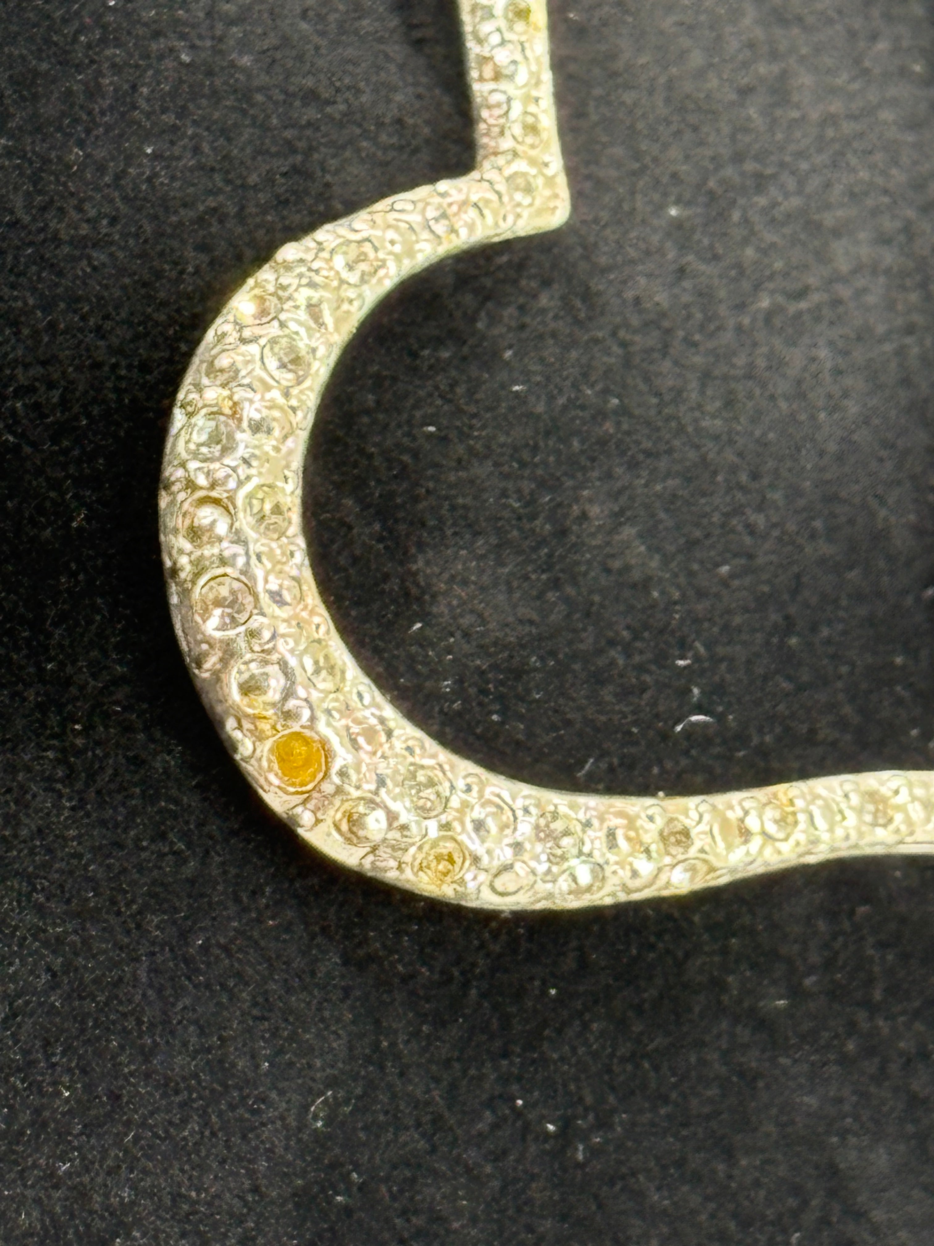 Retro Y-2k Style Necklace with Heart Pendant 11"