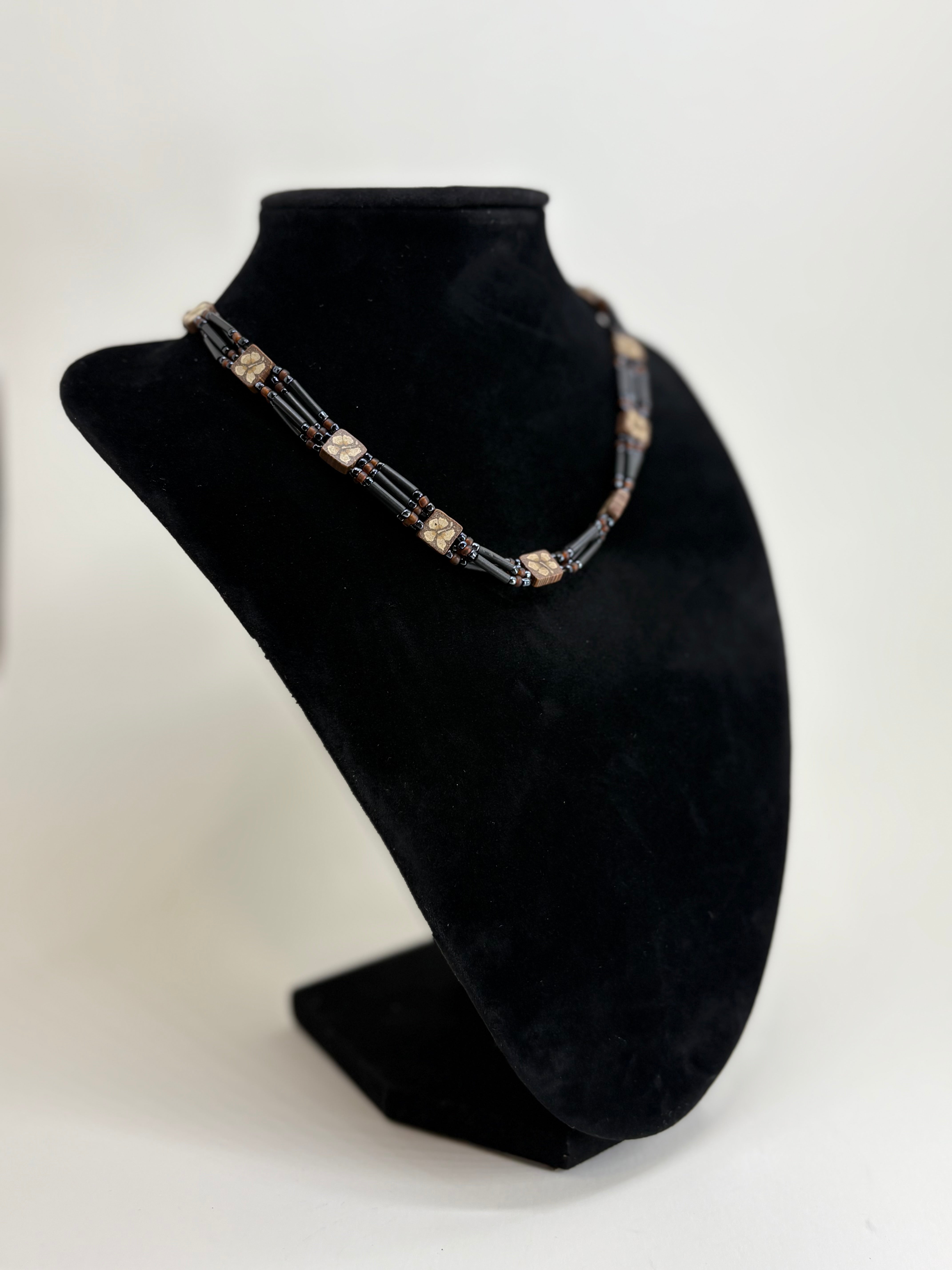 Boho Wooden Beaded Necklace with Hibiscus Flowers 6.5"