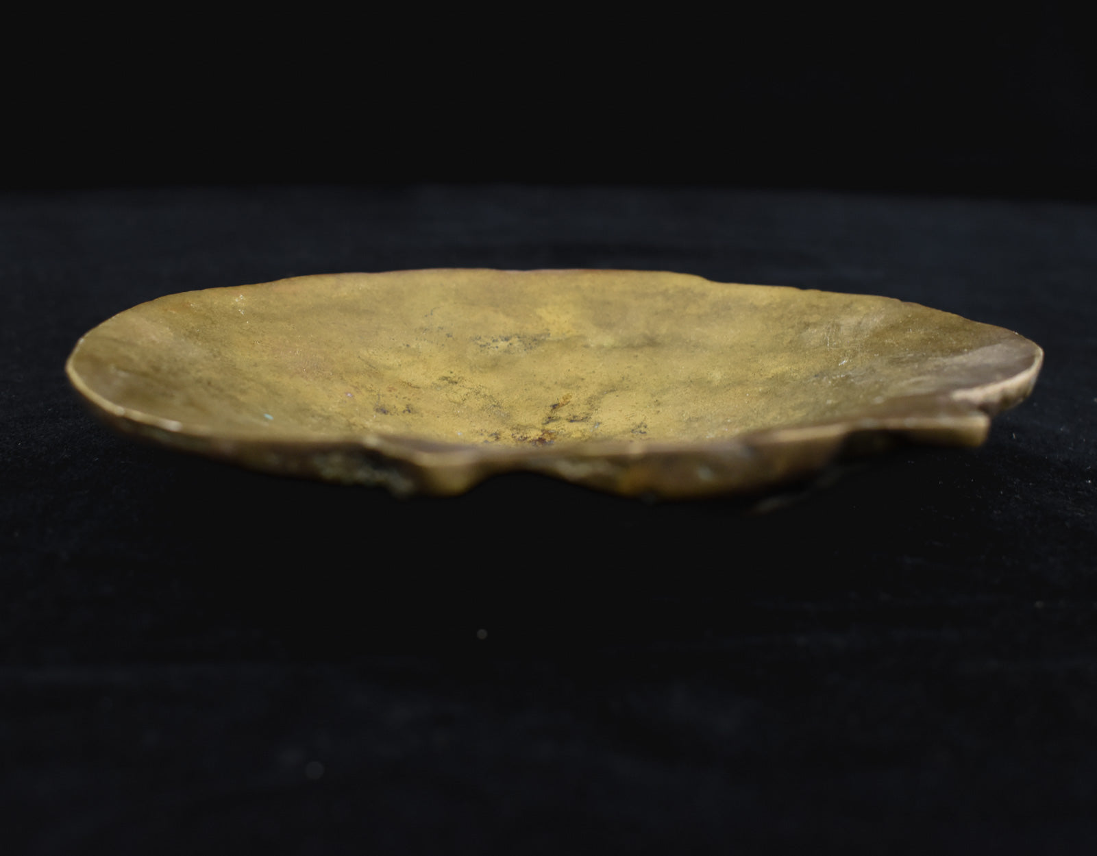 Gold Metal Seashell Vintage Used