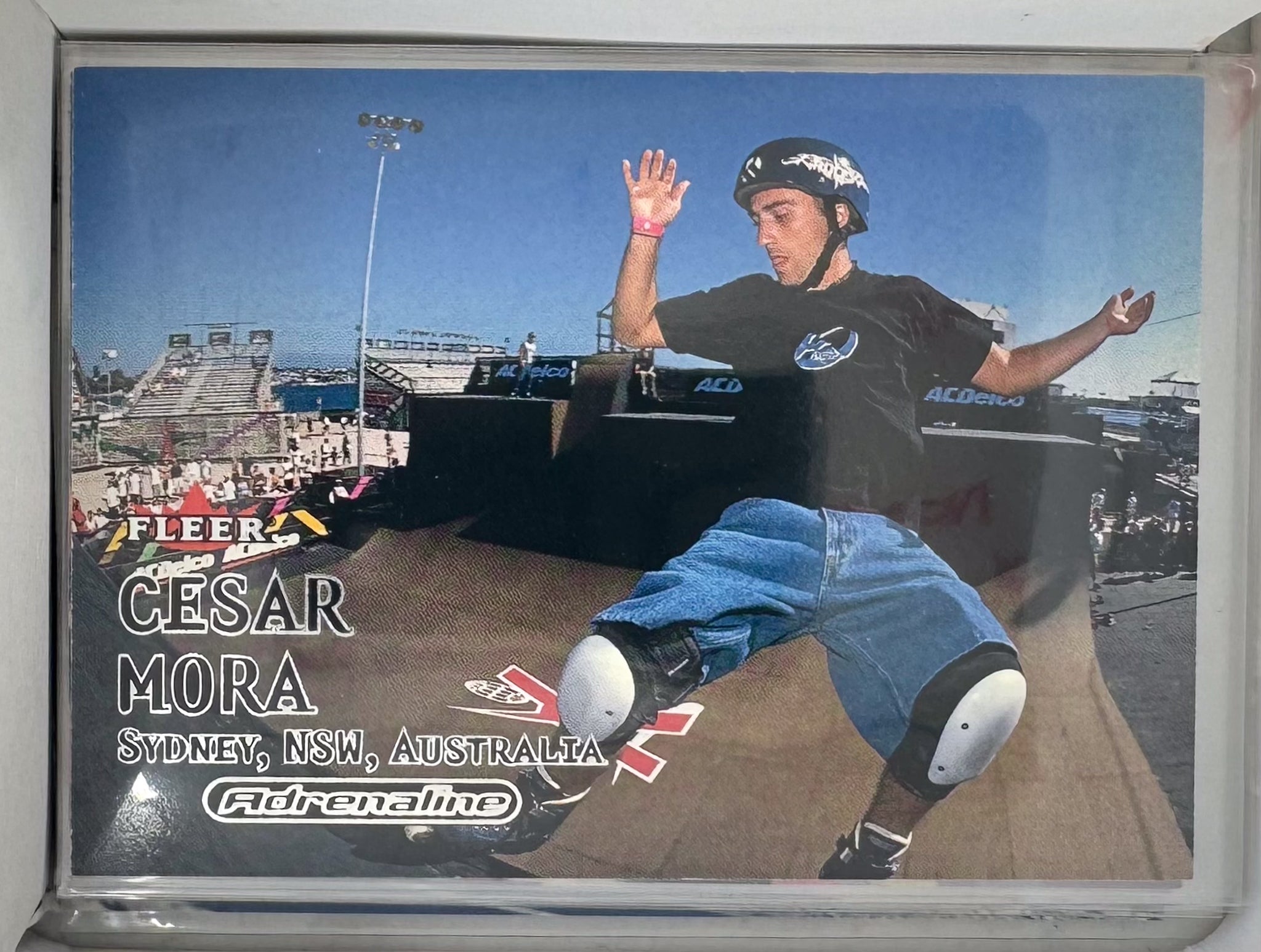 Adrenaline Fleer 2000 Action Sports Card No.32 Cesar Mora Inline Skate