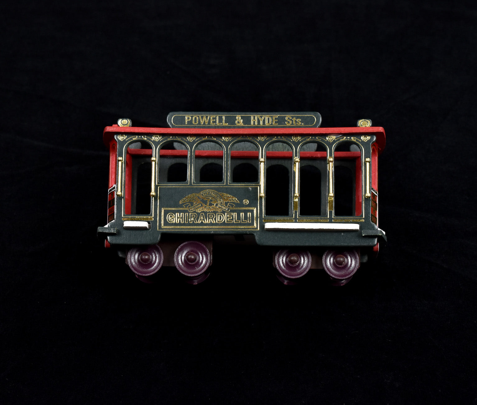 Ghirardelli Cable Car Train Chocolate Gift Train Used Red Green
