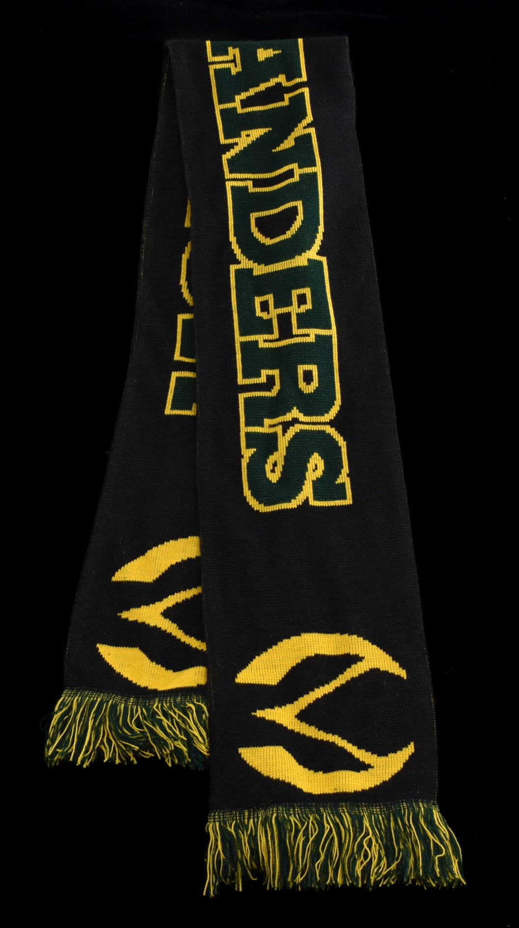 Highlanders Scarf Black Gold Green Used