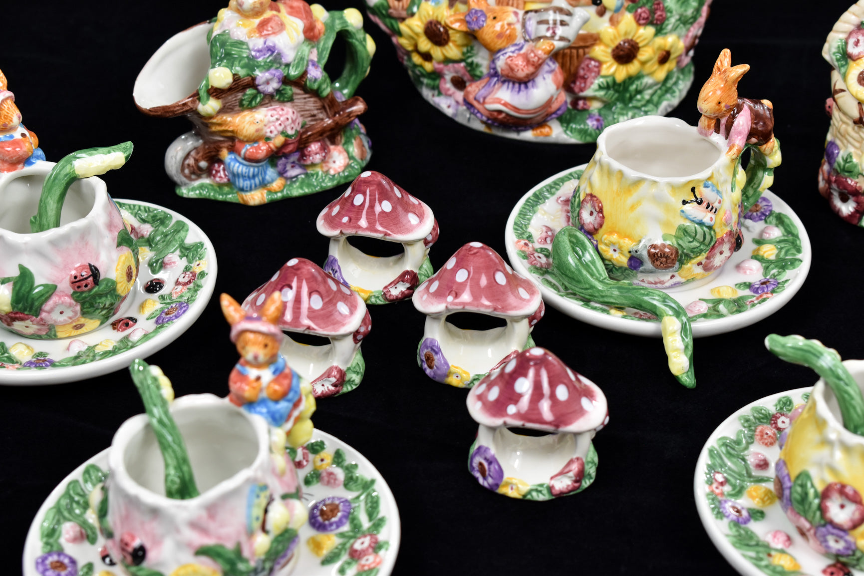 Bunny Rabbit Garden Party Tea Set Easter In Original Box VTG 1999 20-Piece