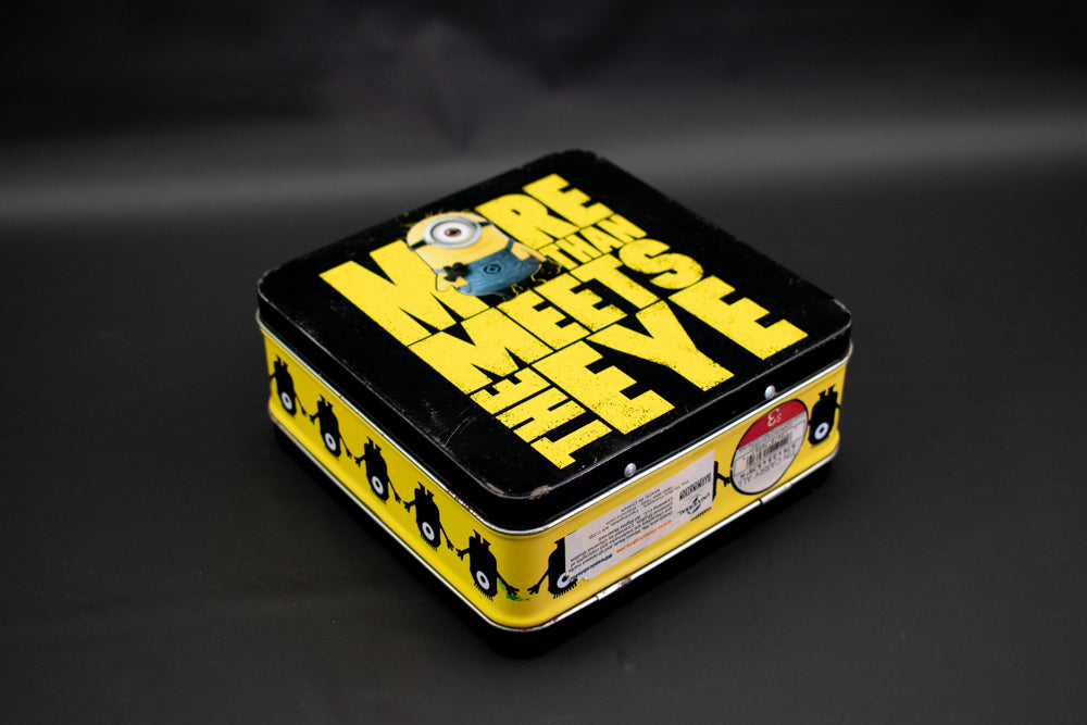 Minions Lunch box Tin collectible Lunch tin Universal Studios Exclusive Used