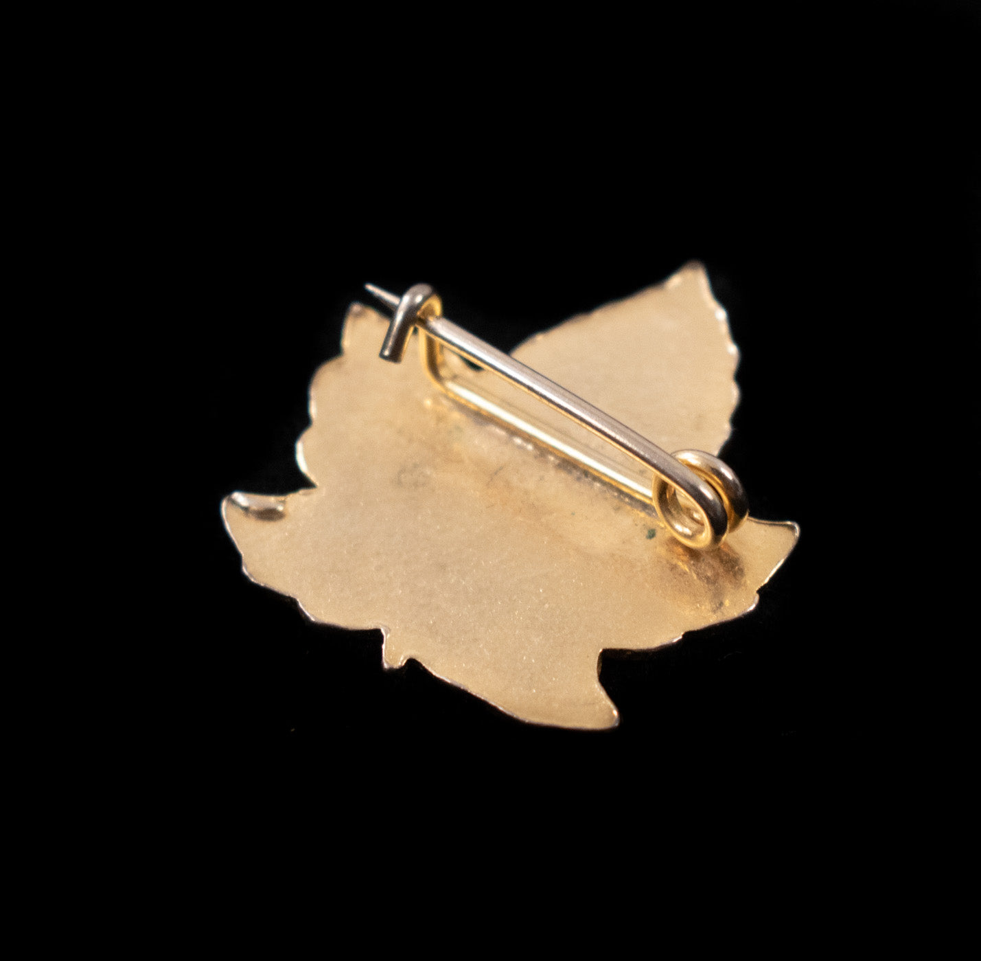 Colorful Leaf Pin Used Red Yellow Green Gold Collectible PIN