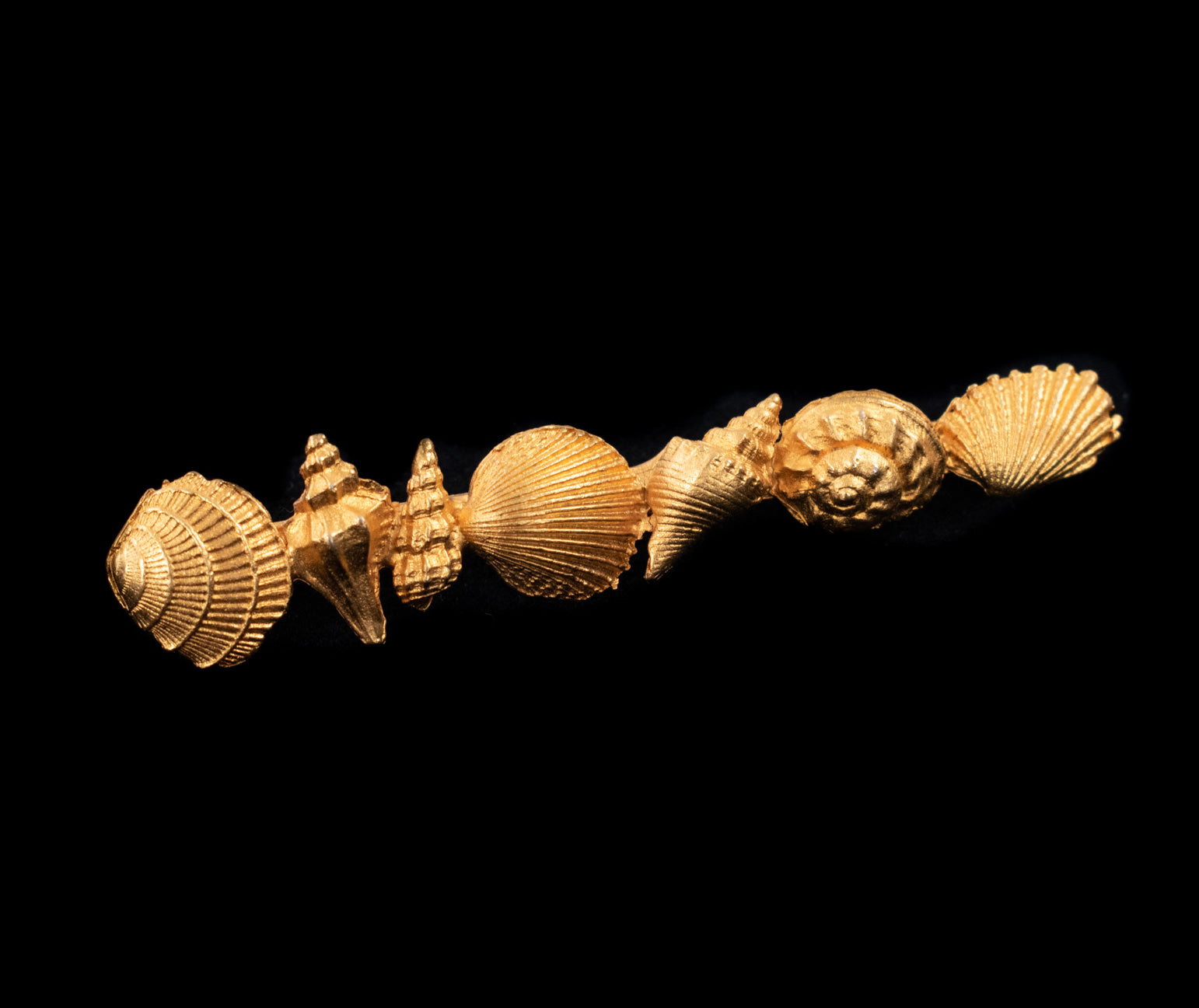 Designer MDM Maison De Mode Bar Pin Brooch Goldtone Shell Motif