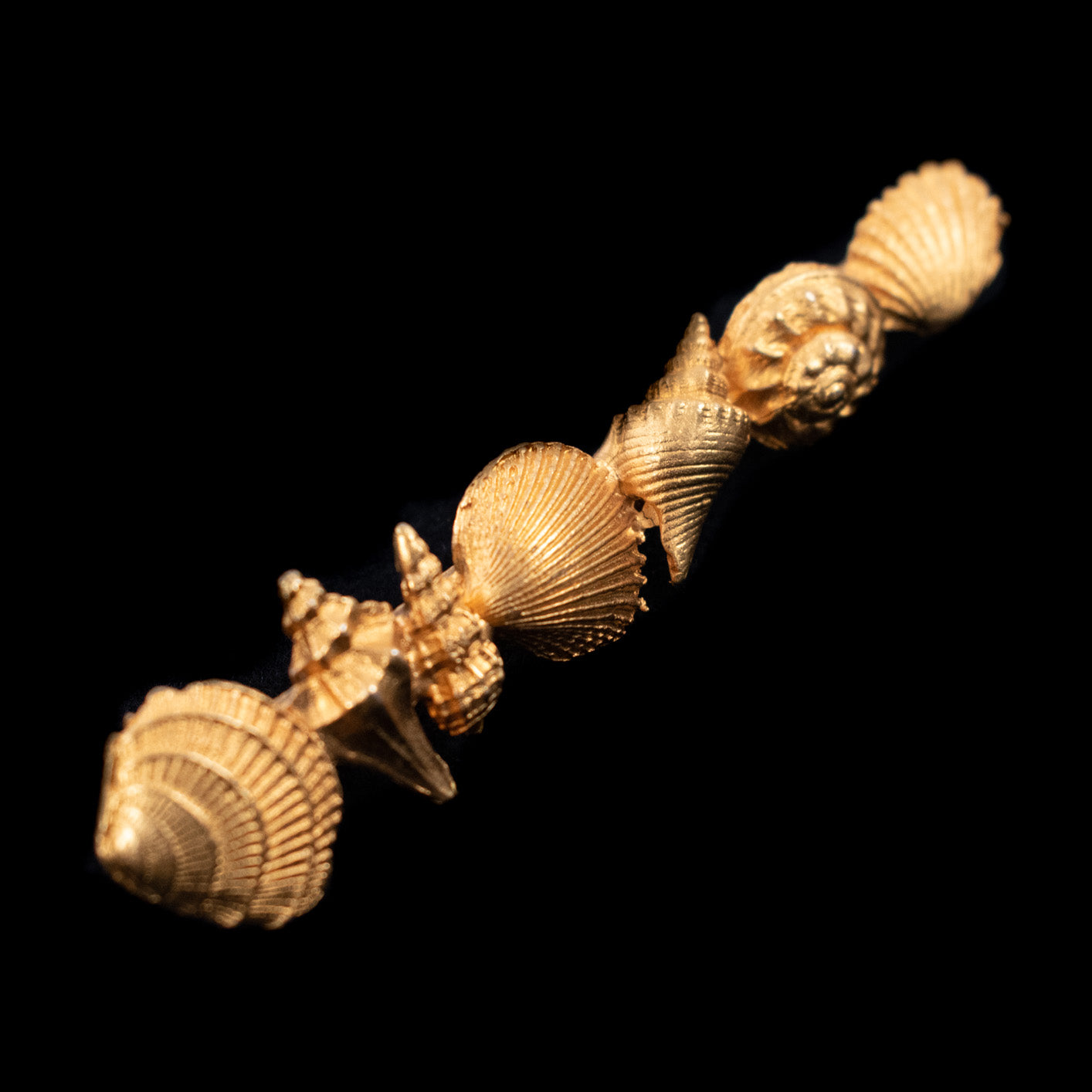 Designer MDM Maison De Mode Bar Pin Brooch Goldtone Shell Motif