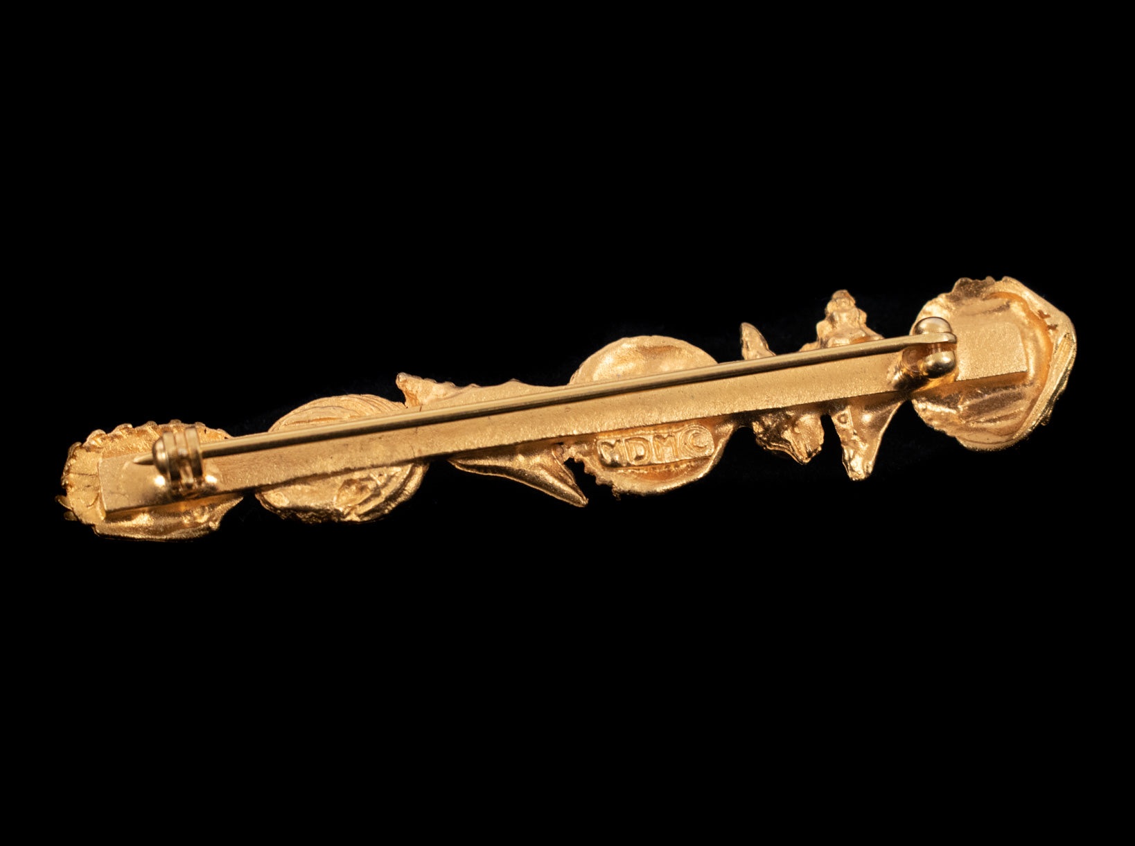 Designer MDM Maison De Mode Bar Pin Brooch Goldtone Shell Motif