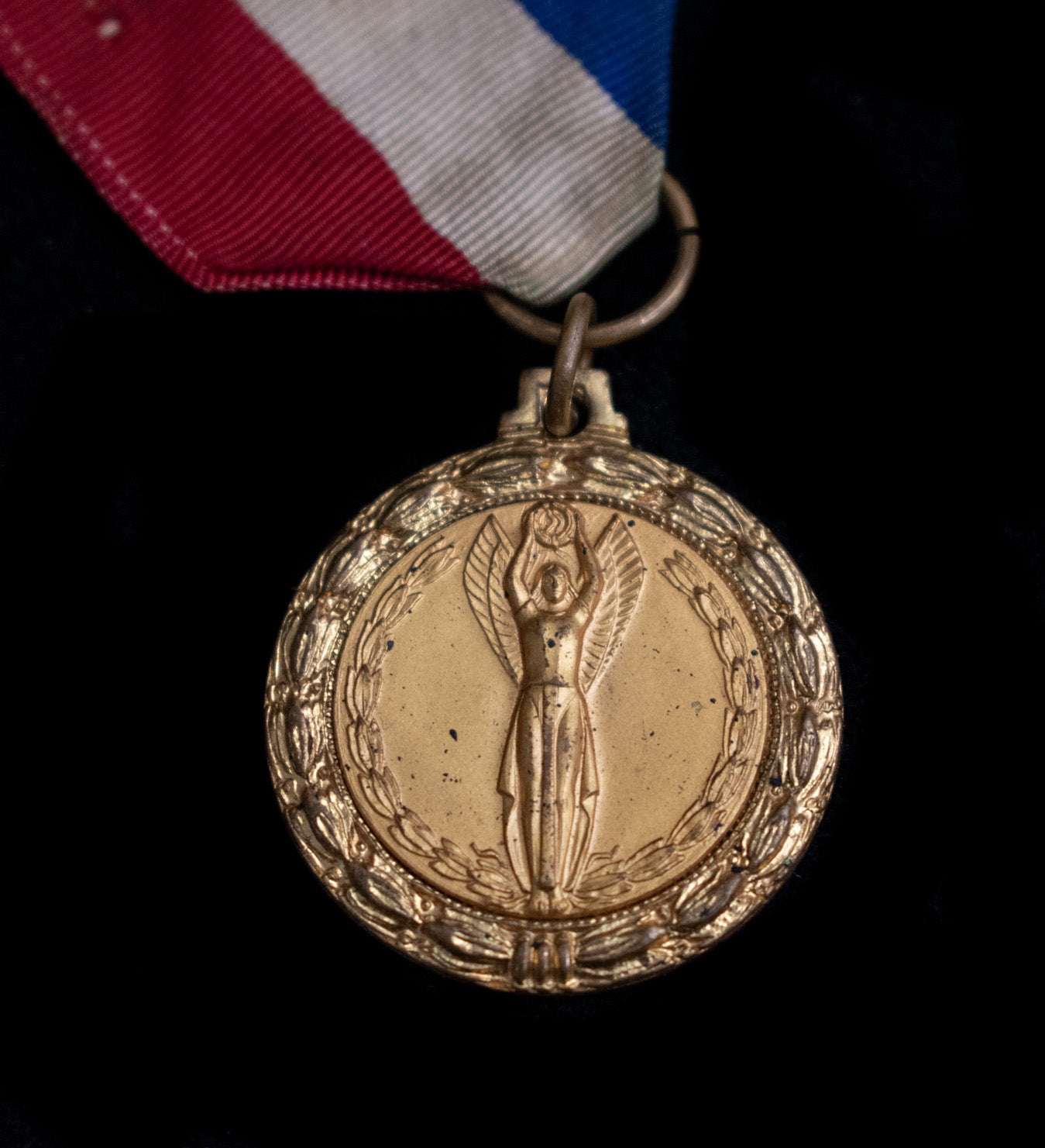 Vintage Medal Ribbon Sporting VICTORY ANGEL Gold MEDAL PENDANT