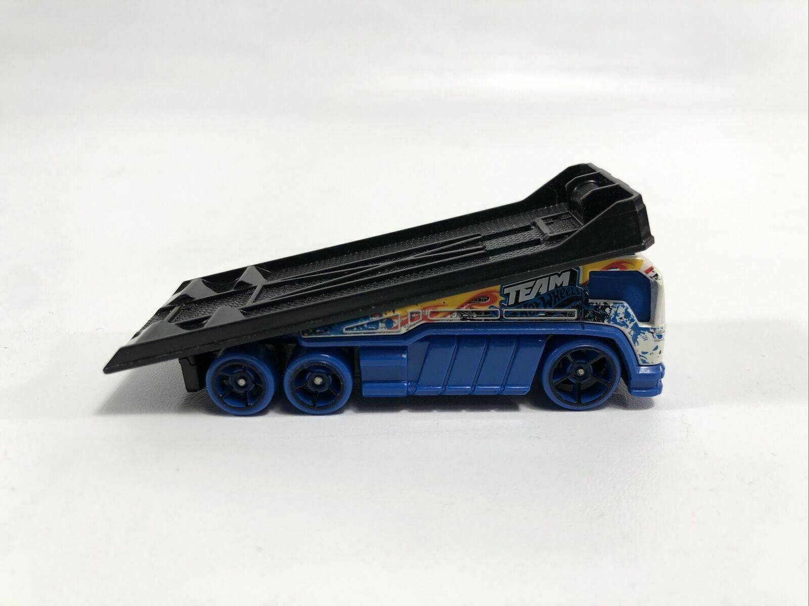HOTWHEELS 2011 TEAM HW BACK SLIDER BLUE ! Loose